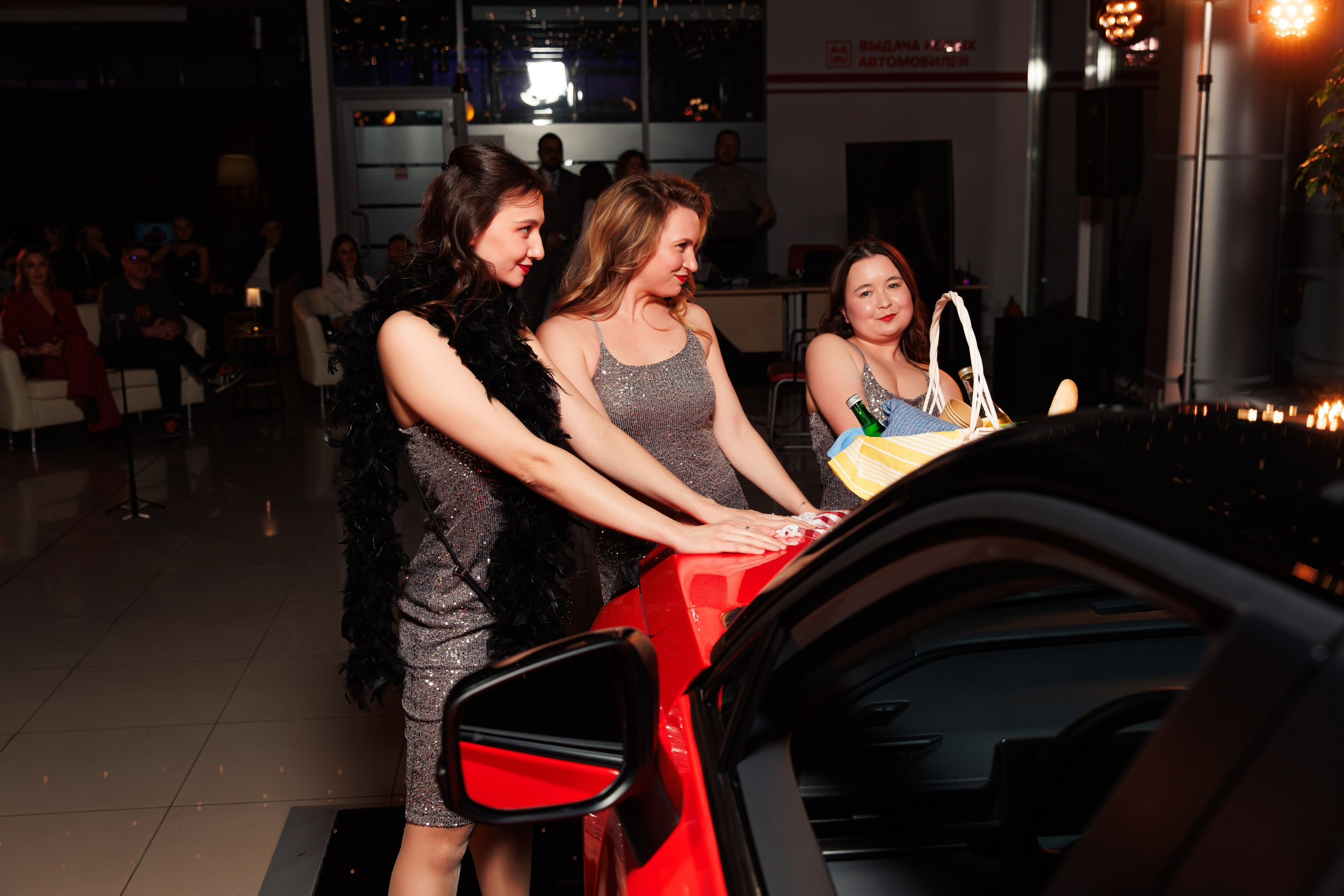 Презентация новой Toyota RAV4. Репортажный и свадебный фотограф в Уфе Павел Кожевников