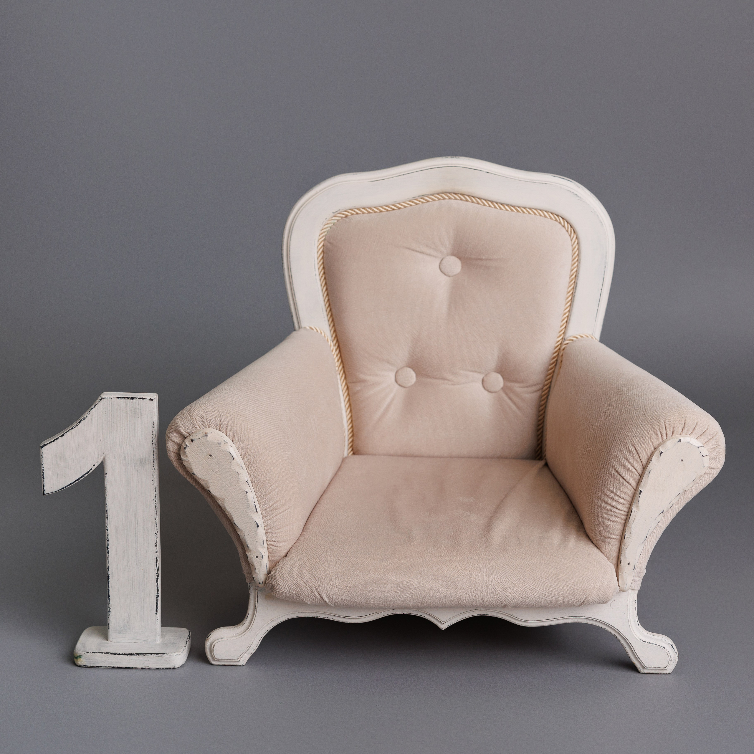 ДЕРЕВЯННЫЙ РЕКВИЗИТ. Фотостудия в Строгино