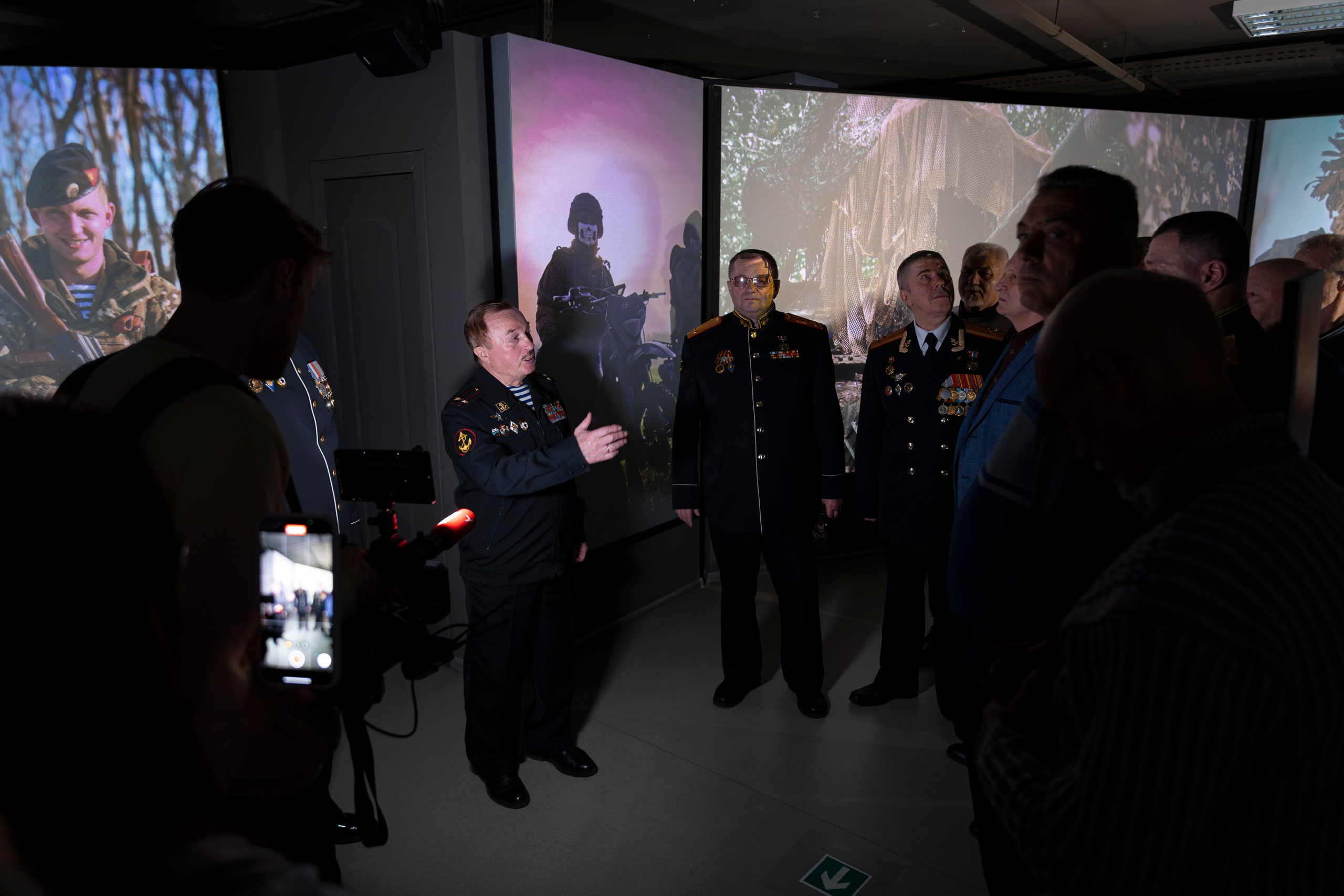 Выставка «Чёрные береты. Где мы, там — победа!». Олег Катакинов| Репортажный фотограф в городе у моря (Владивосток)