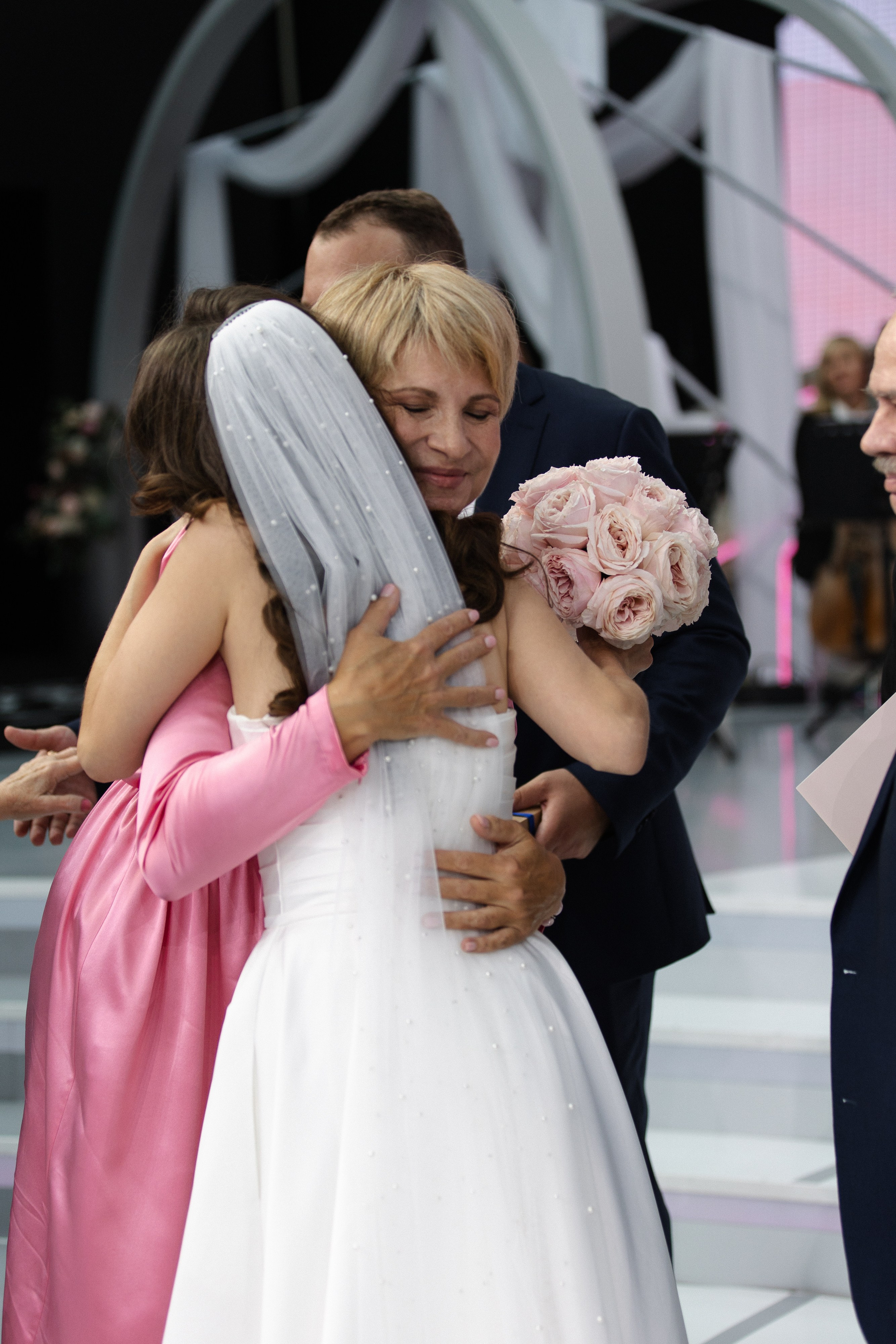 Регистрация в Гостином дворе, ужин в ресторане Библиотека в Переделкино. Свадебный фотограф в Москве Мария Крош