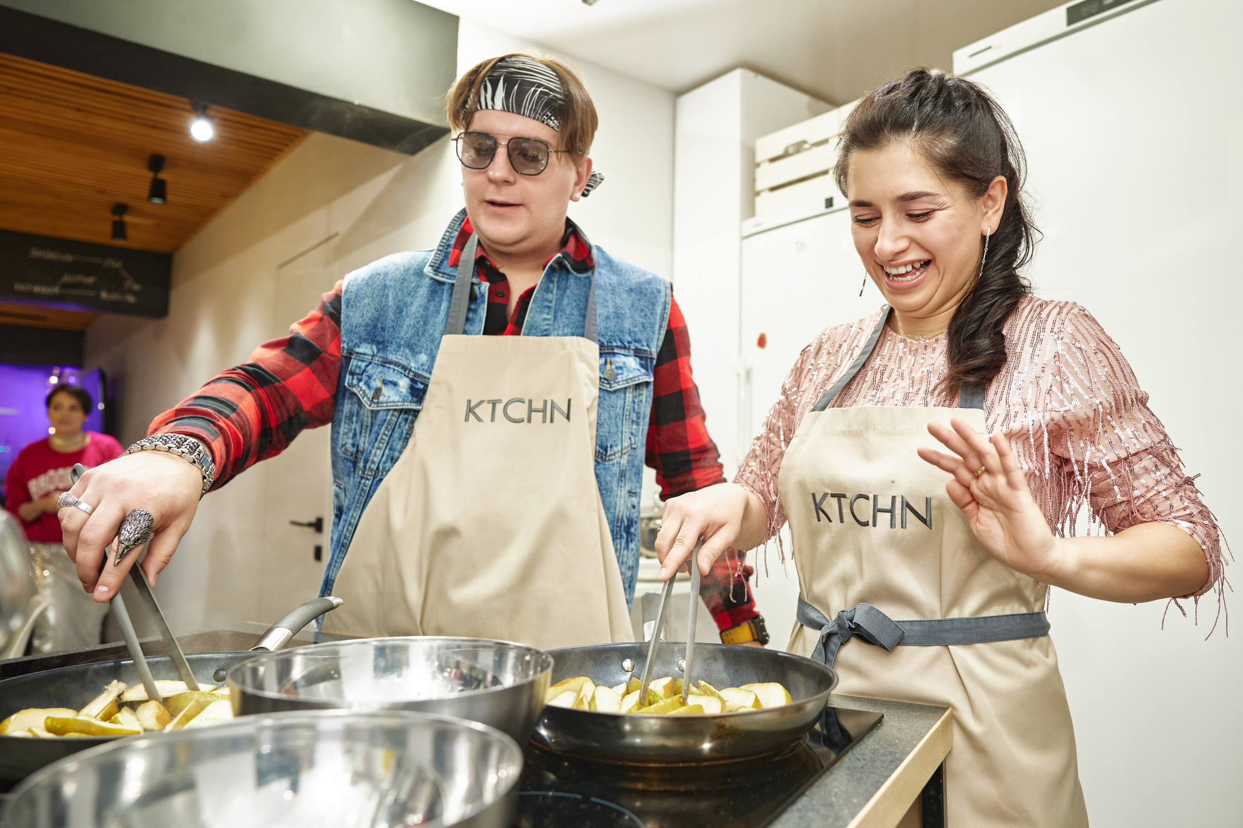 Гастро-корпоратив. Разножанровый Фотограф в Омске Артём Руднев