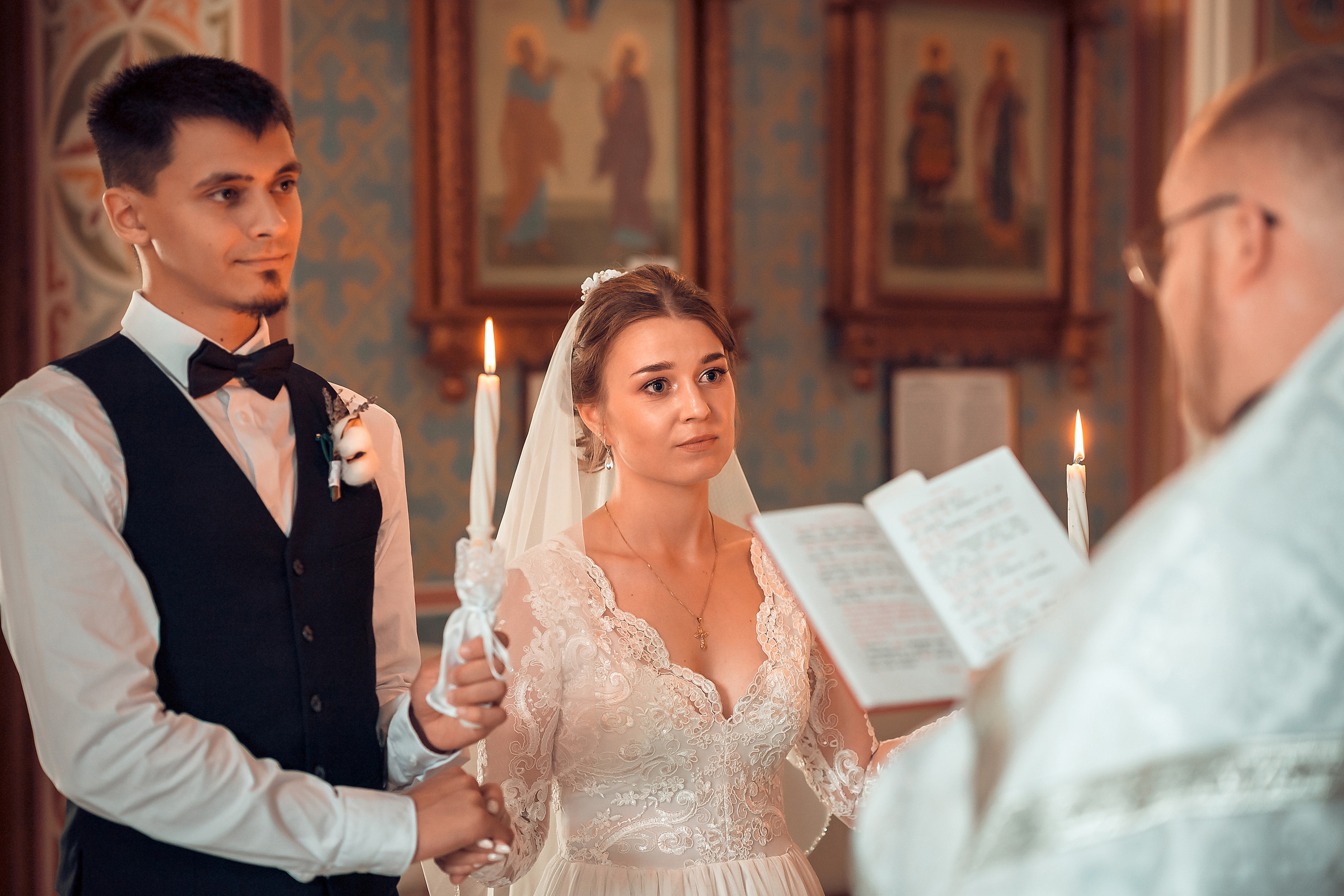 Венчание в Красноярске. Фотограф на Крещение и Венчание в Красноярске Рамазанова Юлия