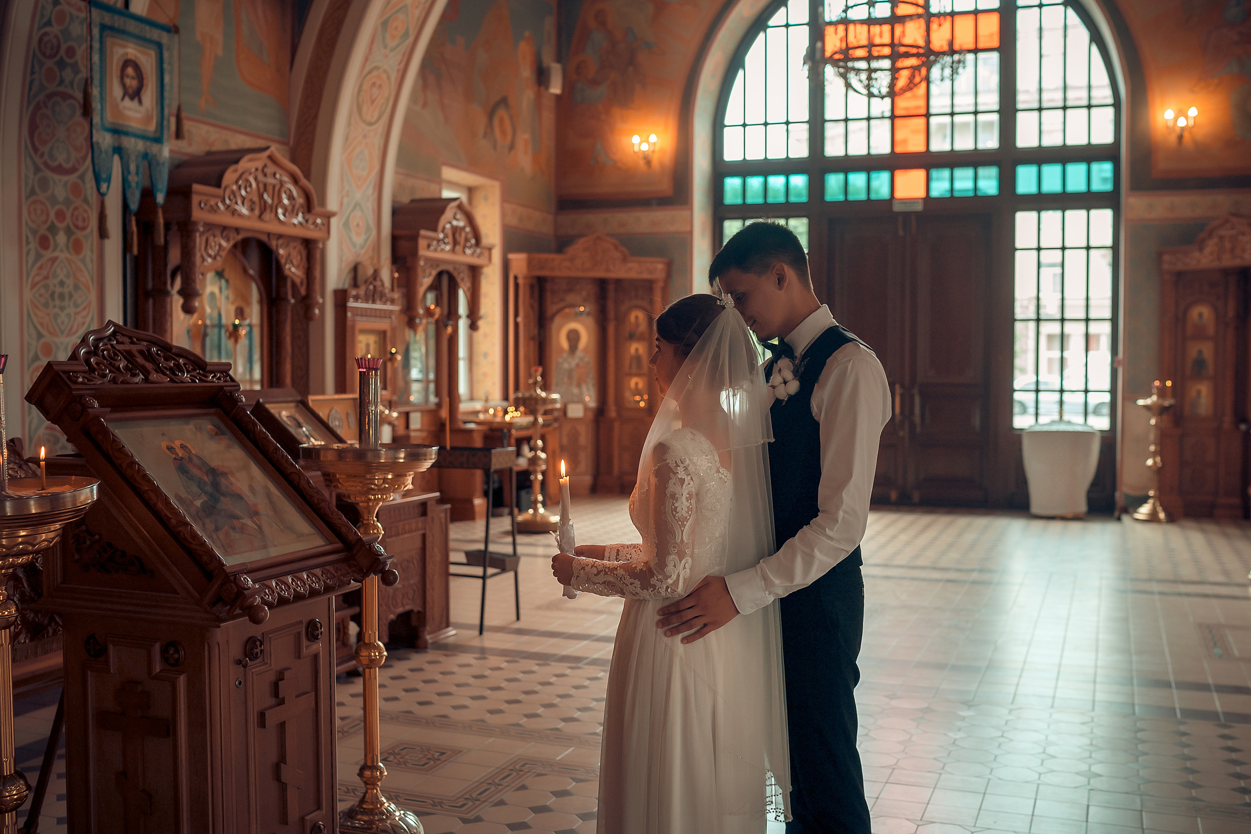 Венчание в Красноярске. Фотограф на Крещение и Венчание в Красноярске Рамазанова Юлия