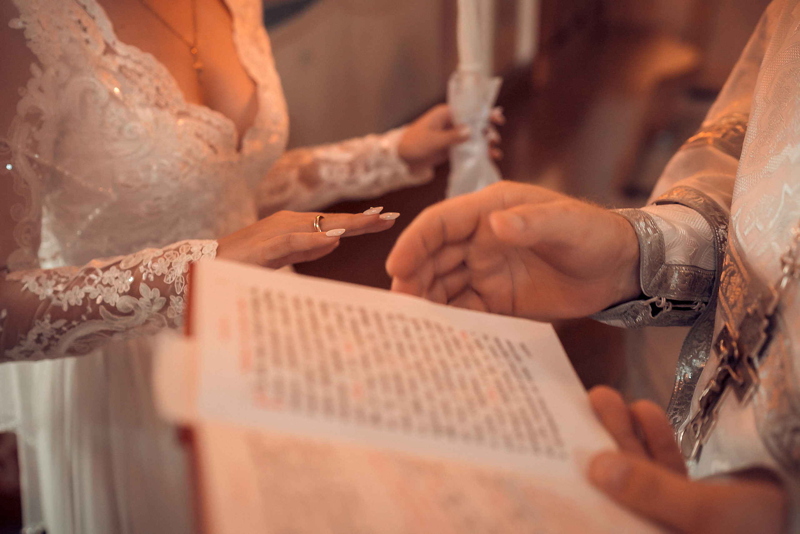 Венчание в Красноярске. Фотограф на Крещение и Венчание в Красноярске Рамазанова Юлия