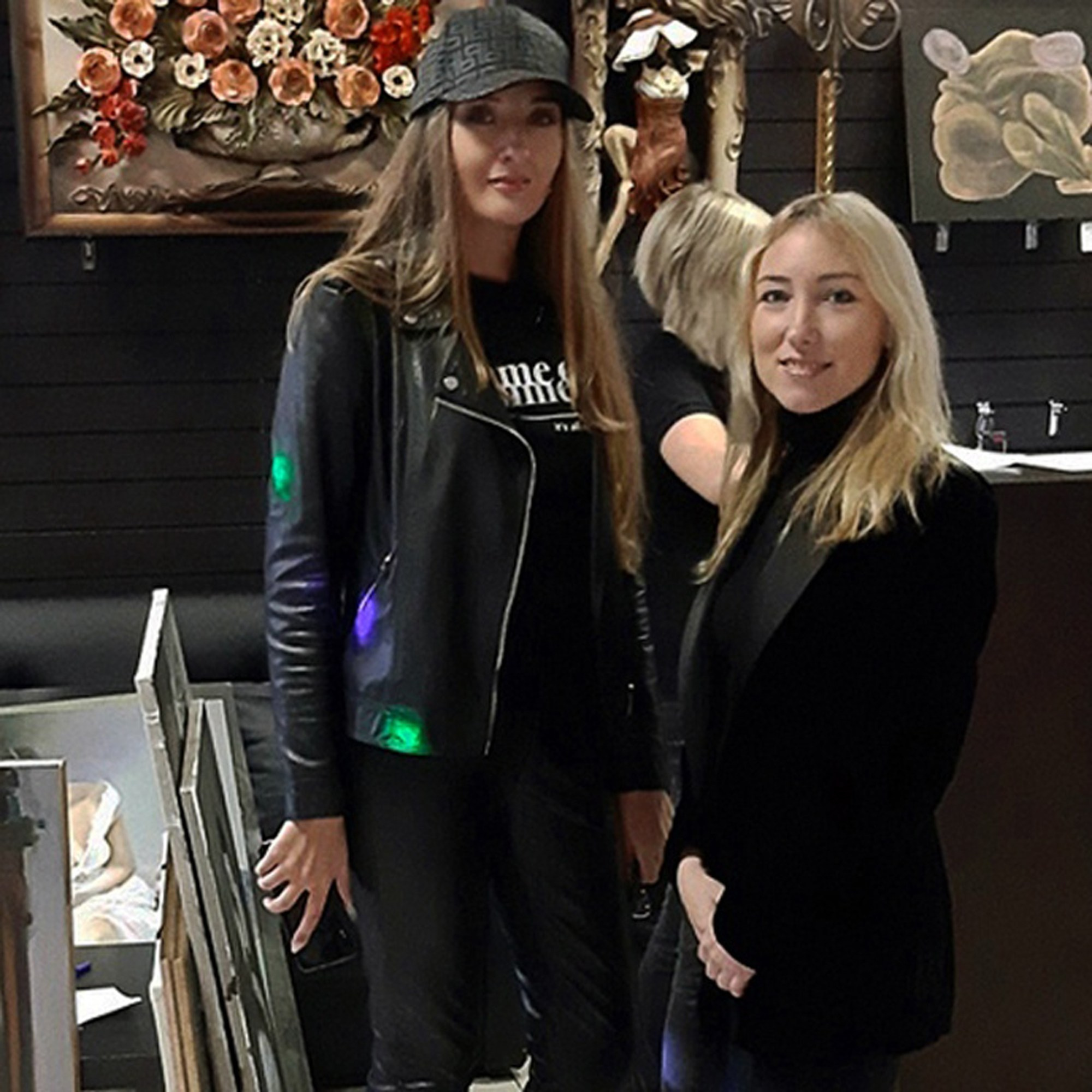 Women’s images → view. Portraits and paintings to order