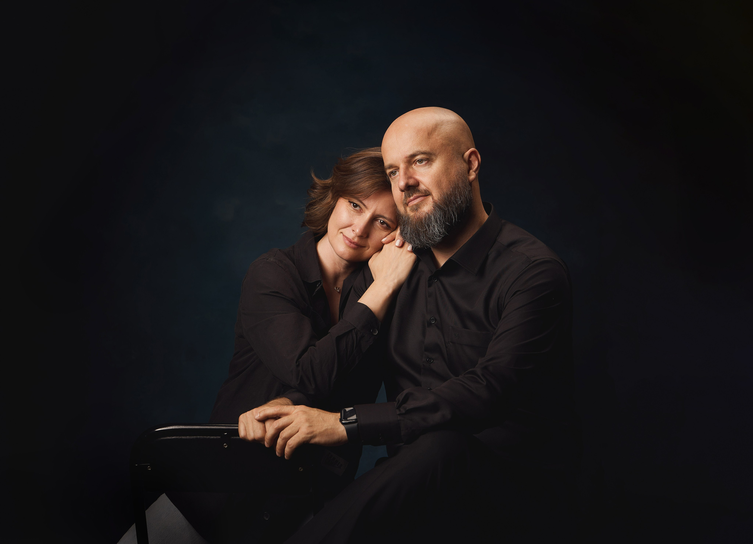 Портретная семейная фотосессия в студии. Семейный фотограф Евгений Опарин