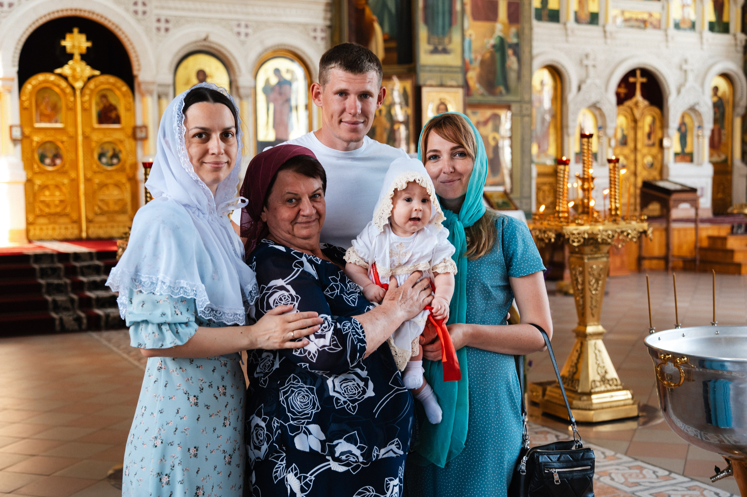 Таинство Крещения Дарьи (Храм Преполовения Пятидесятницы). Фотограф Ярута Оксана / Ростов-на-Дону
