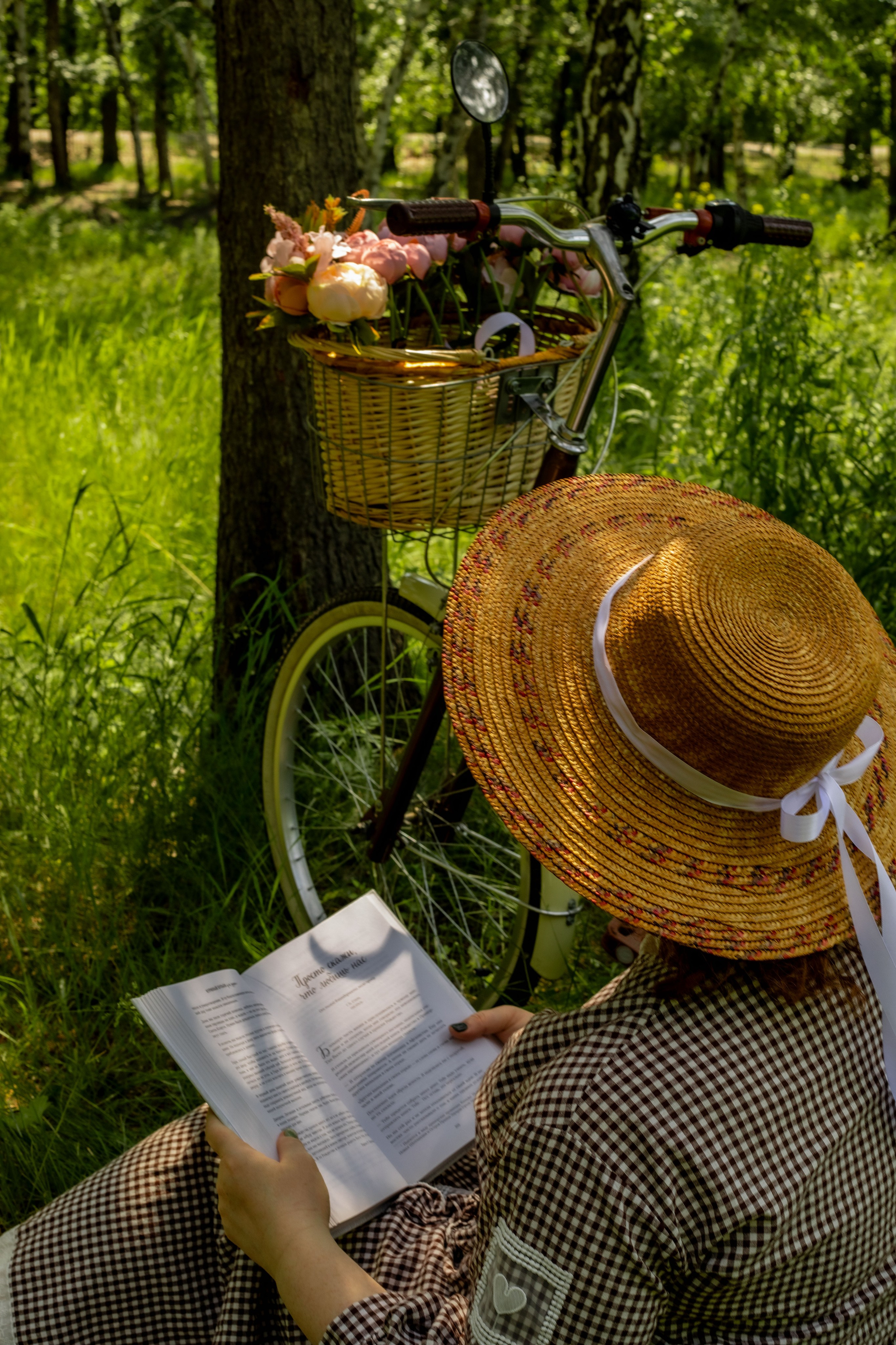 Дама с ретро-велосипедом. Фотограф Екатерина Козловская
