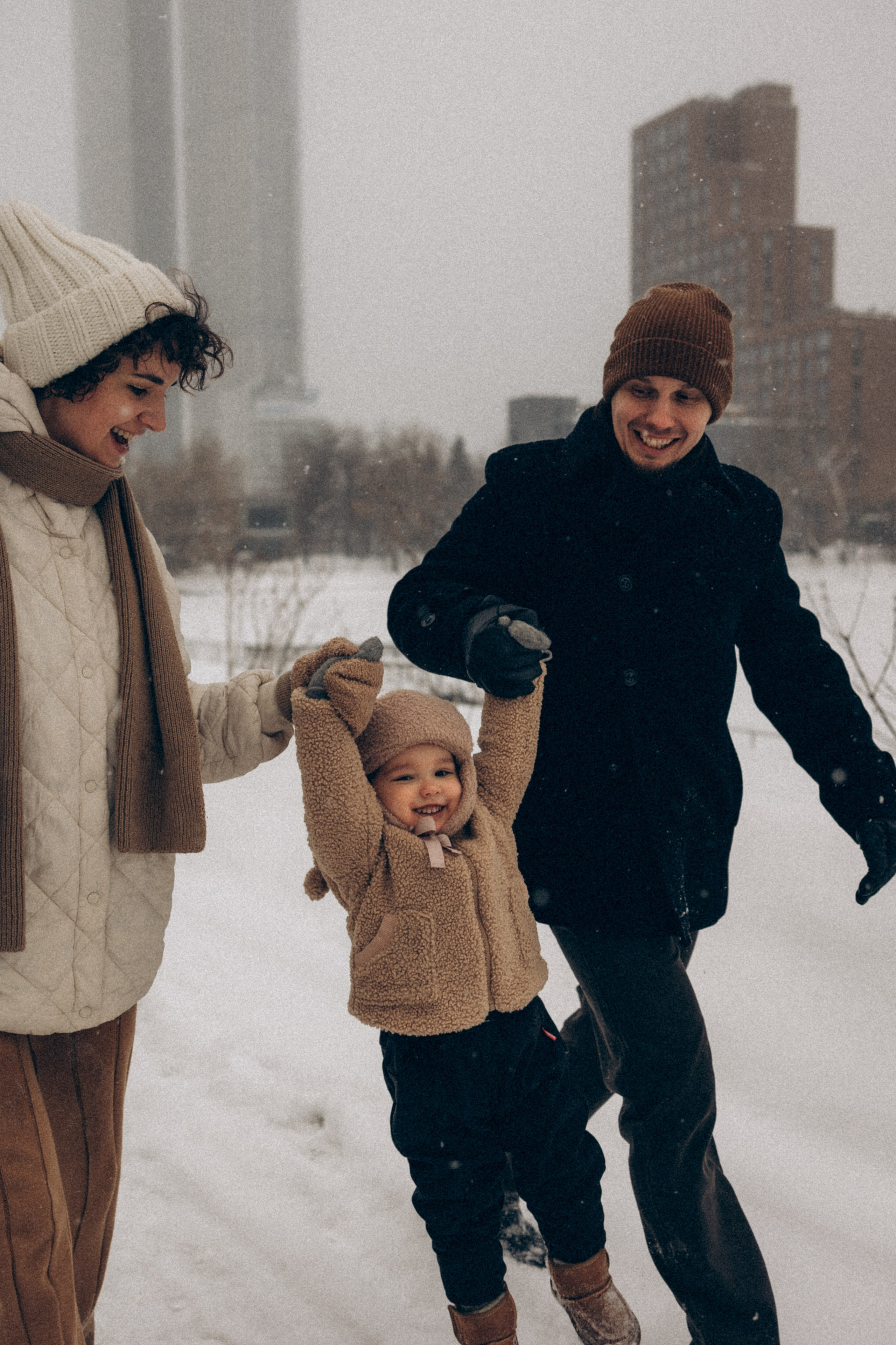 Семейная фотосессия на улице. Семейный фотограф в Москве Бунина Маргарита