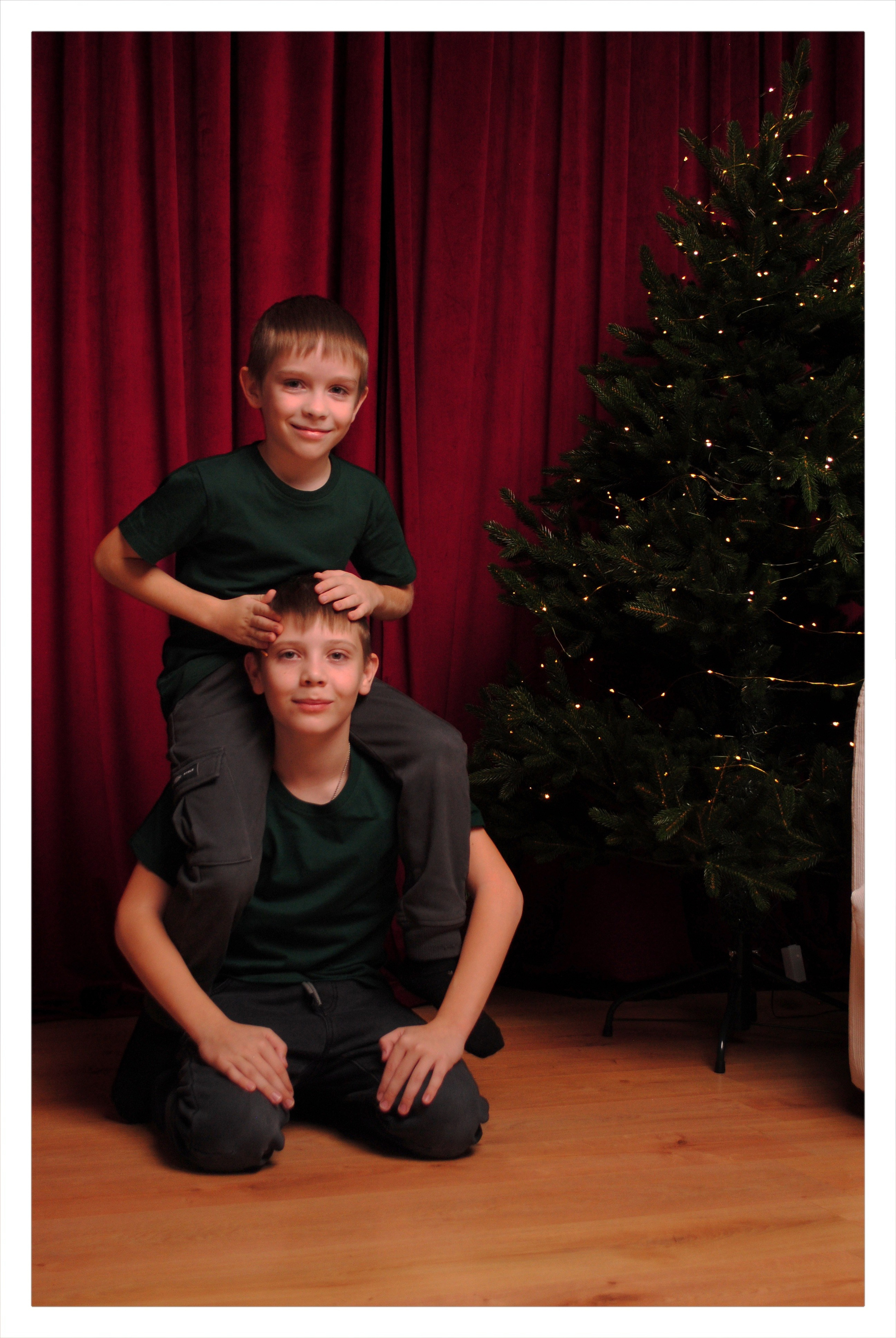 Мария и семья. Фотограф Мария Мусаелян