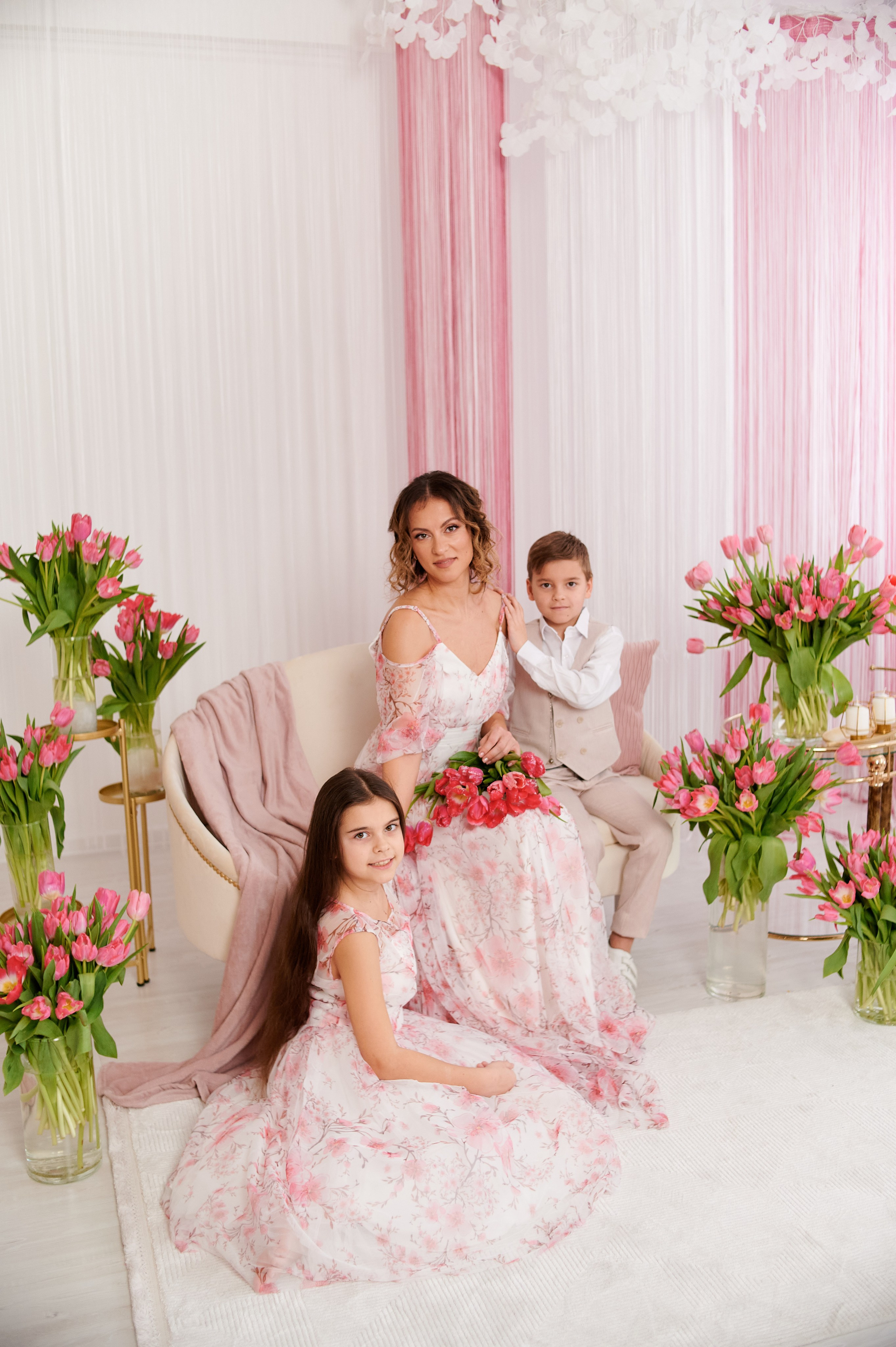 Розовые тюльпаны. Семейный и детский фотограф в г. Ногинске Ангелина Хасанова