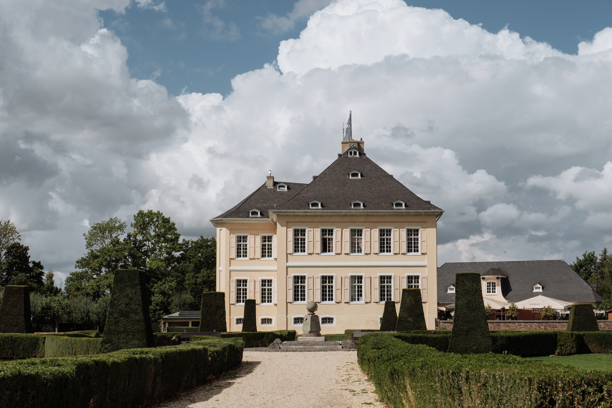 Benedikt & Jael. Photographer Cologne Bonn Europe Anna Ketova