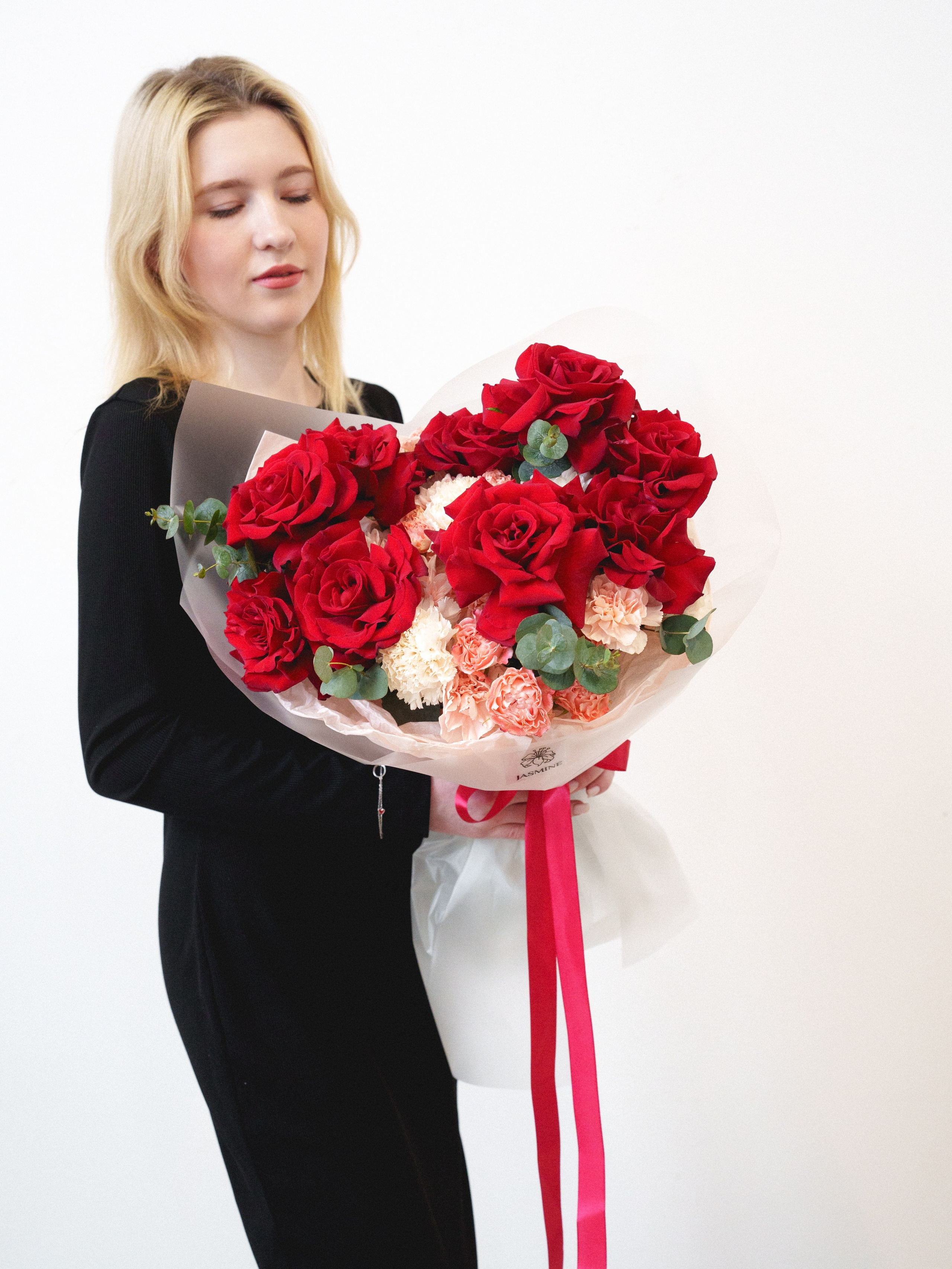 Цветы (контент к 14 февраля). Иван Упоров — фотограф, рилсмейкер чебоксары