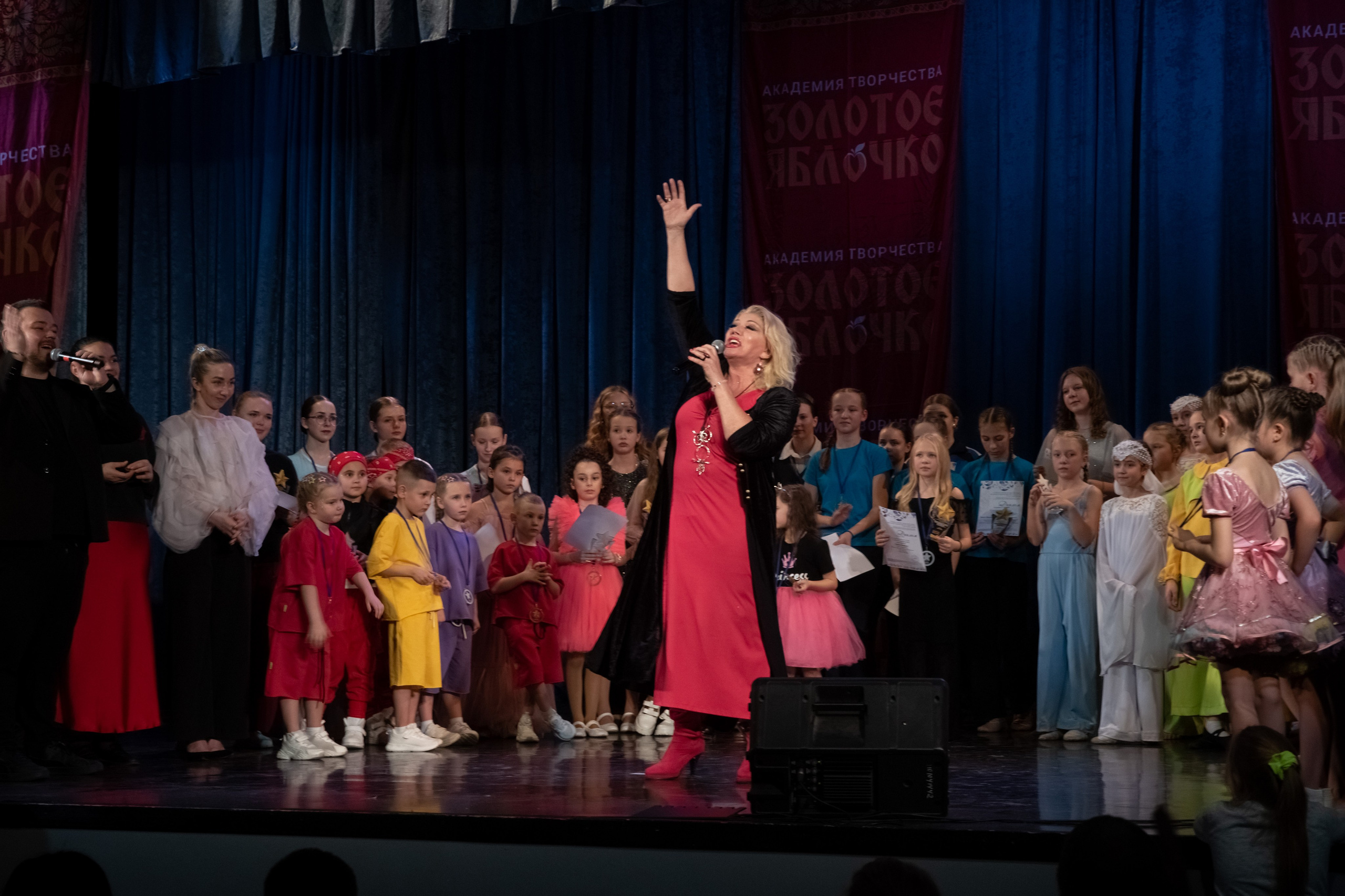 7 декабря, г. Выборг. Золотое яблочко