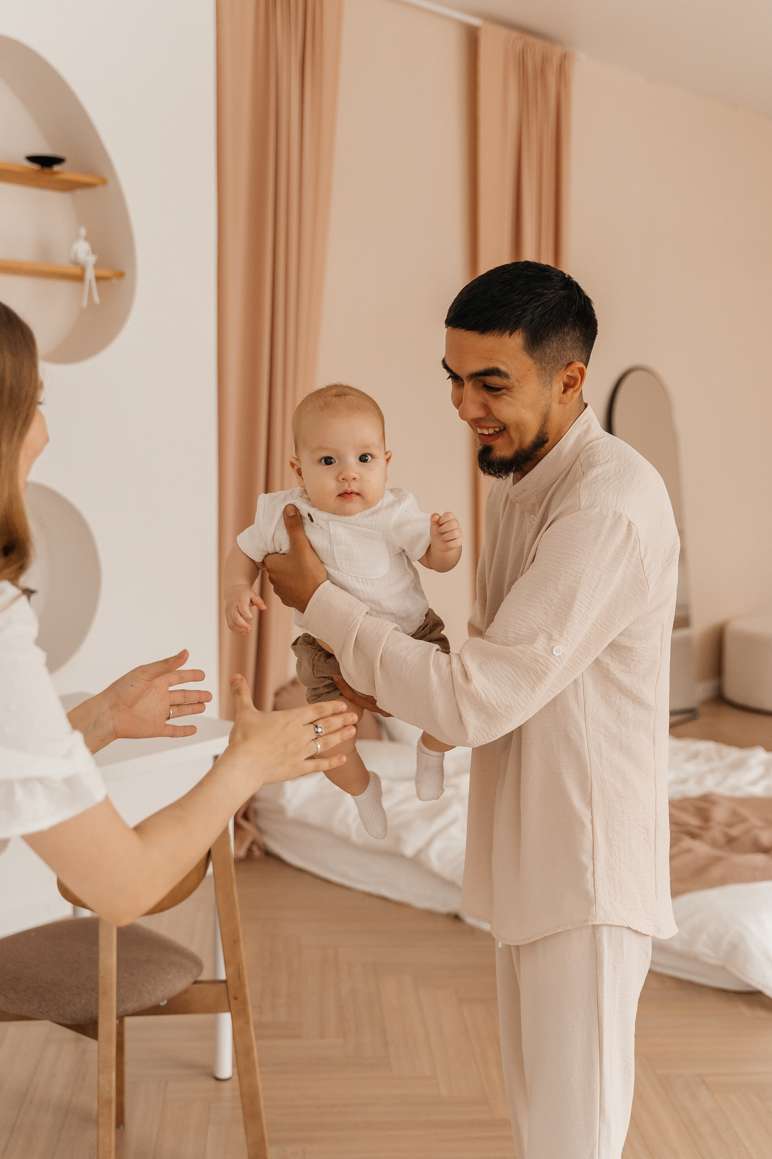 Манук, Настя, Сабрина и Эмин. Волик Мария