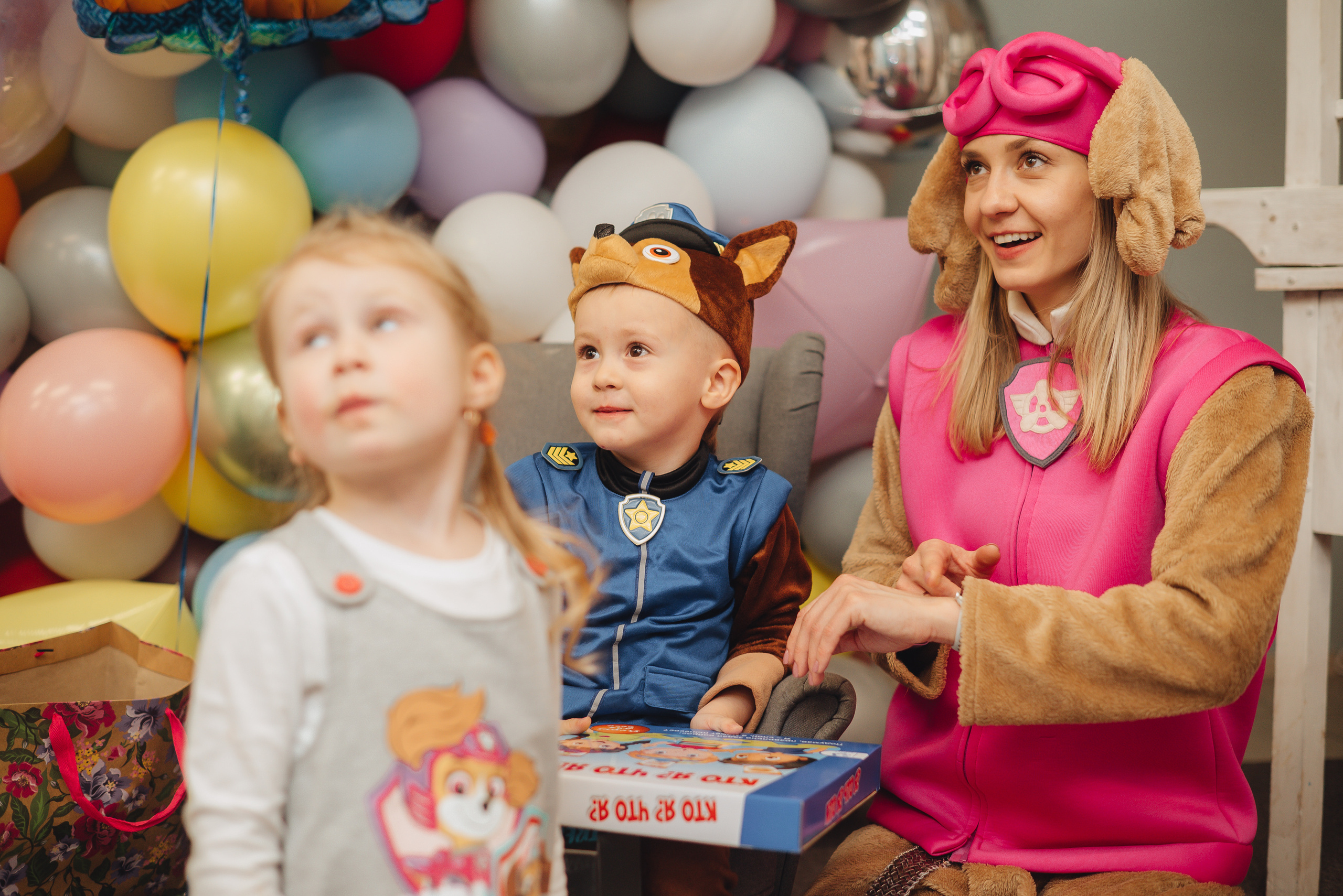 Kids celebrating. Фотограф Прага | Photographer Prague| Фотограф в Праге Яра Куркус