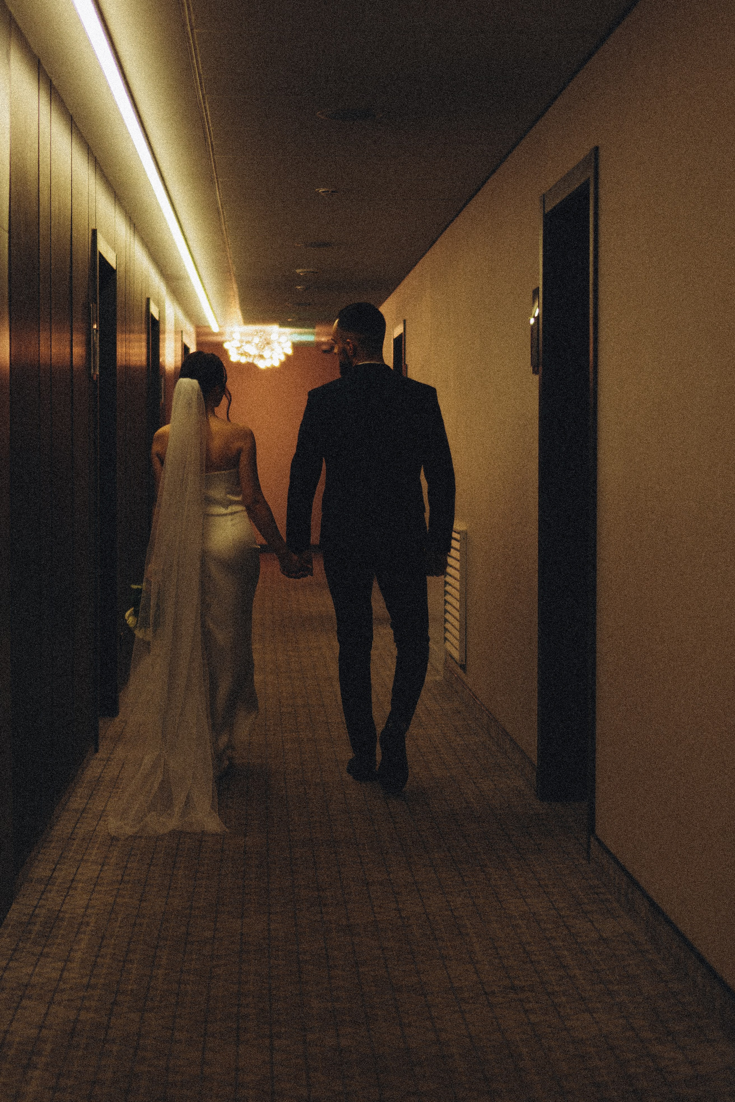 СВАДЕБНАЯ СЬЕМКА СБОРОВ ЖЕНИХА И НЕВЕСТЫ В ОТЕЛЕ И ТАКЖЕ ФОТОСЕССИИЯ В ОТЕЛЕЕ МЕГАПОЛИС БРЯНСК. Профессиональный фотограф, Санкт-Петербург — Виктория Богомолова