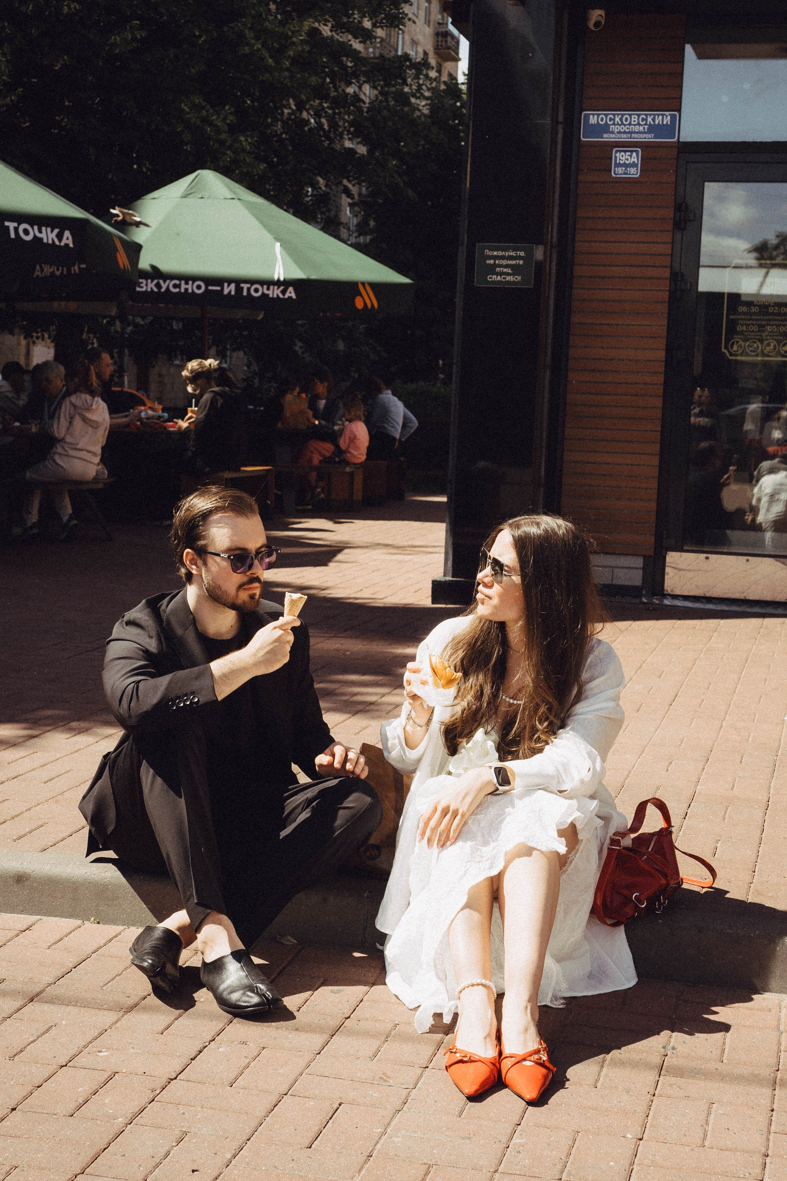 СВАДЕБНАЯ СЬЕМКА В ПАРКЕ ПОБЕДЫ И ПРОГУЛКА ПО МОСКОВСКОМУ ПРОСПЕКТУ. Профессиональный фотограф, Санкт-Петербург — Виктория Богомолова