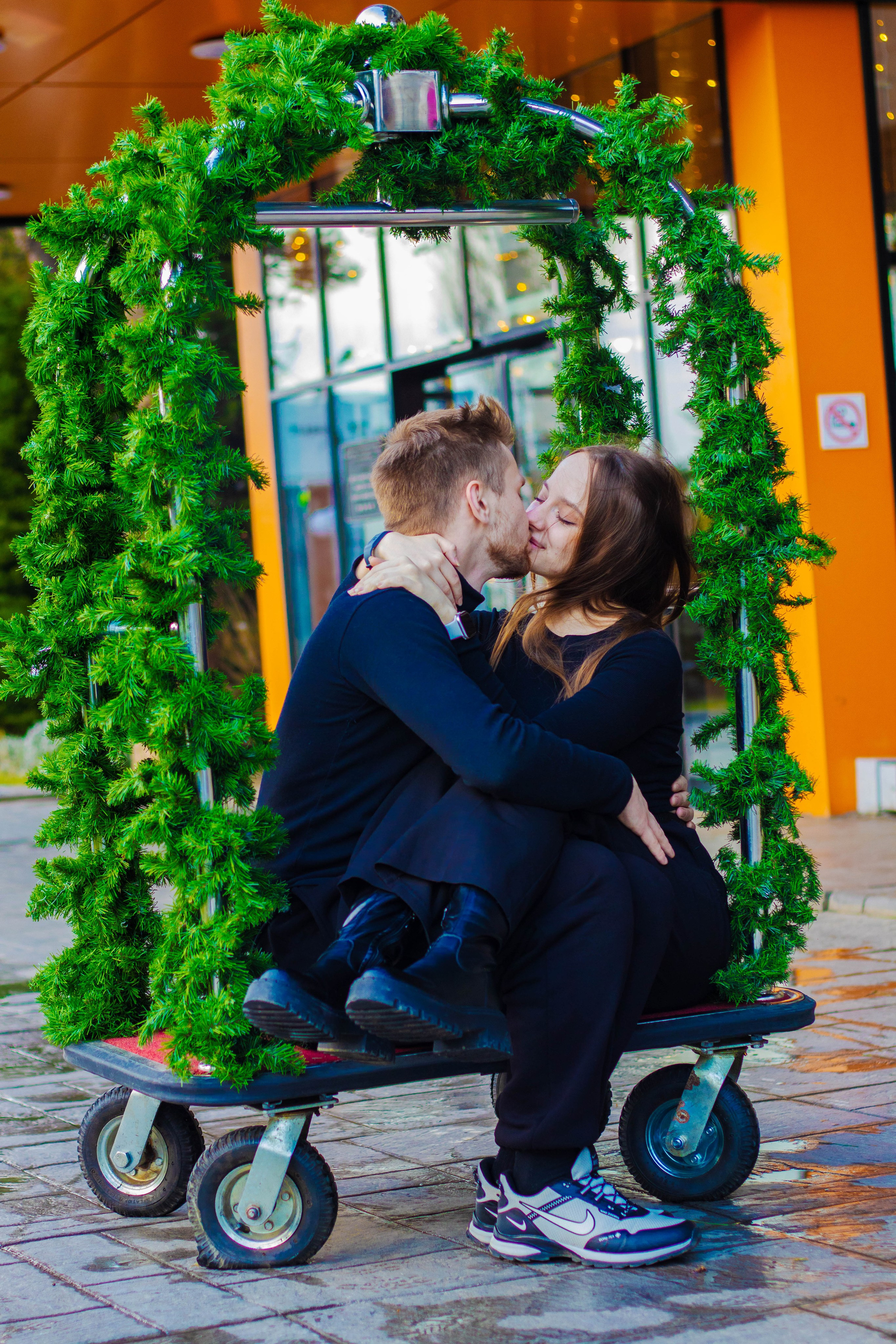 «Нежность первой встречи». Уличный фотограф Города N