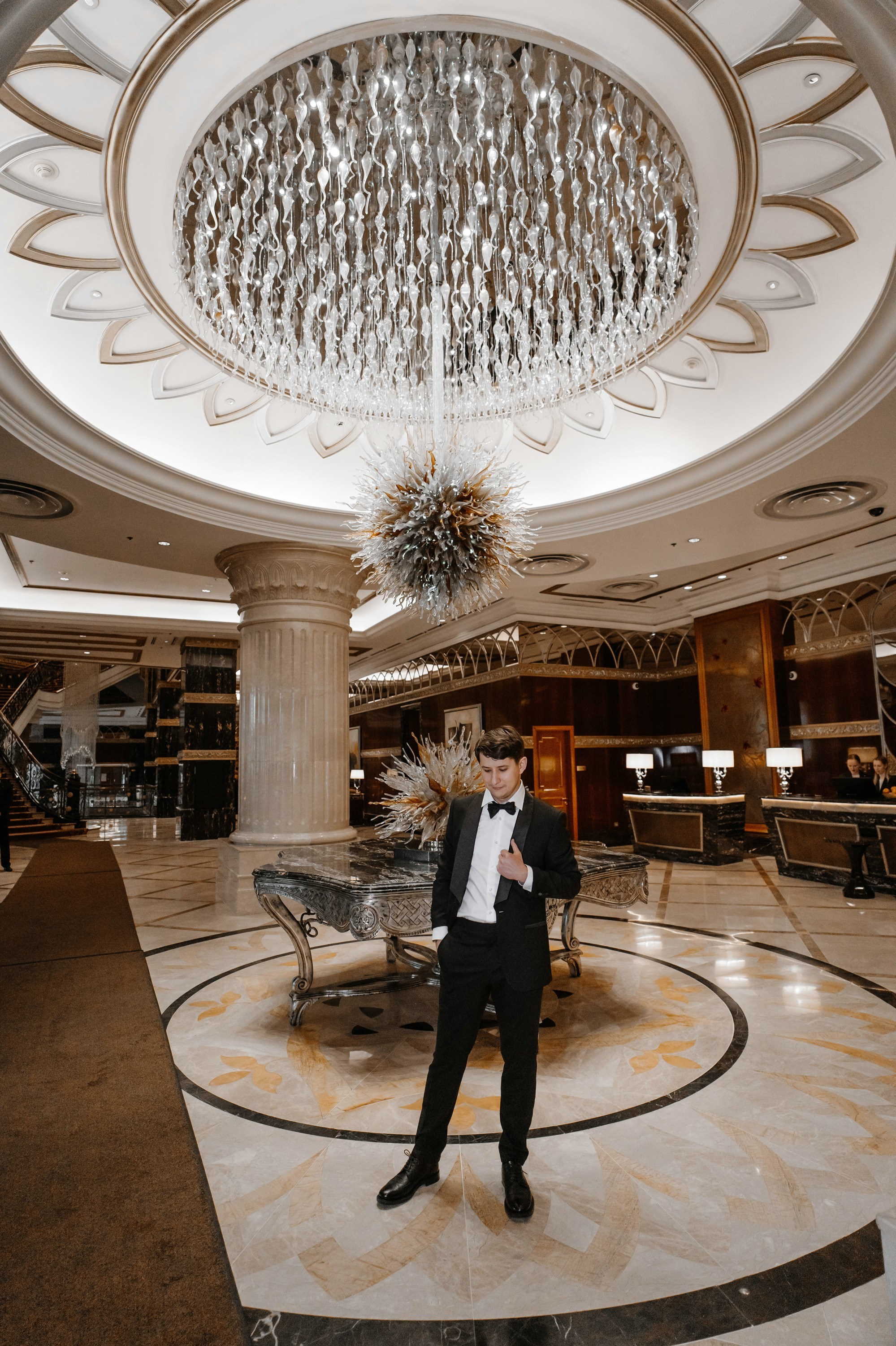 Фотосессия свадьбы в Lotte Plaza. Свадебный и семейный фотограф в Москве Светлана Зоткина