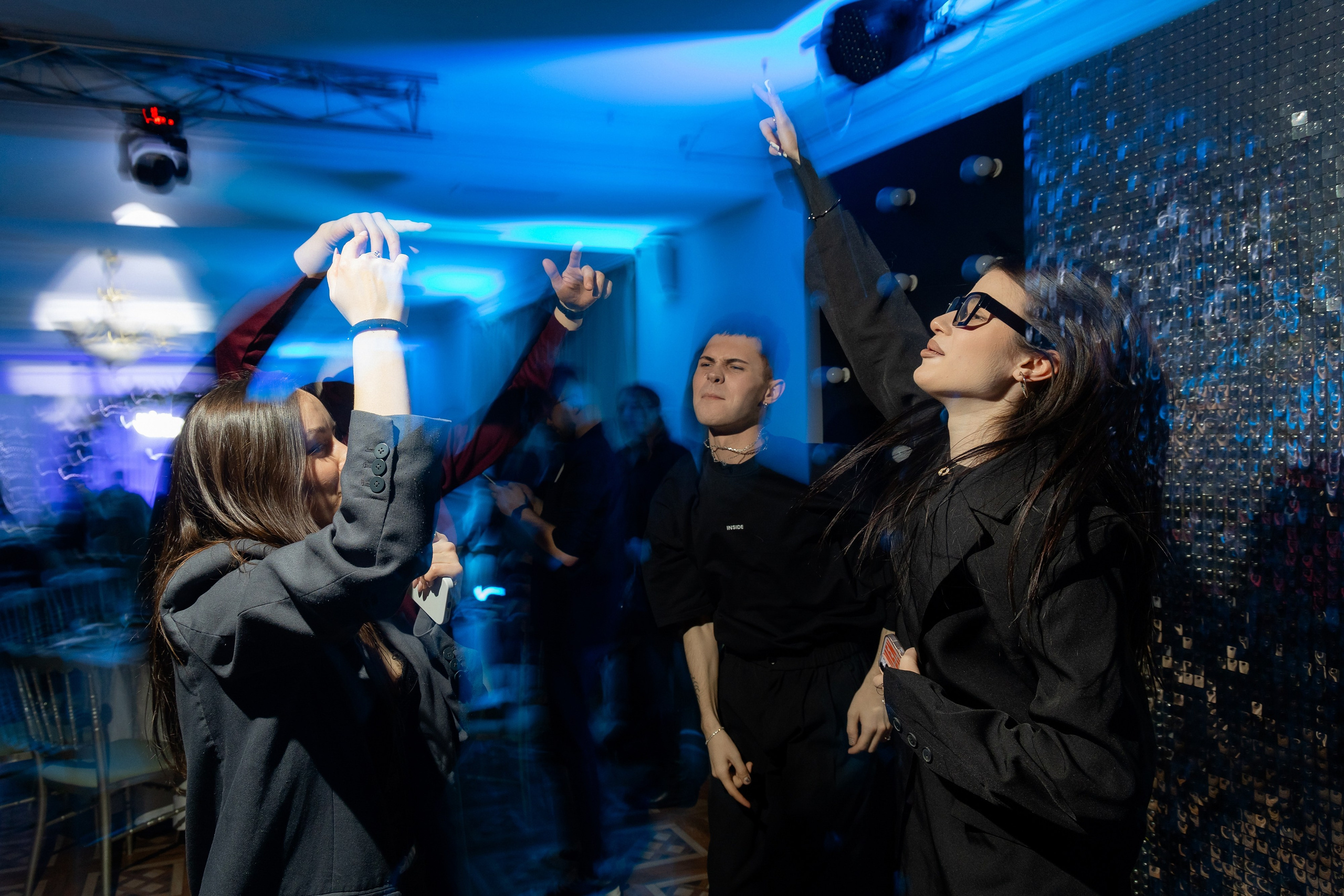 Корпоративная фотосъемка для кафе GARAGE | Новый год 2025 | Минск. Свадебный фотограф в Минске/Беларуси Сергей Спиридонов