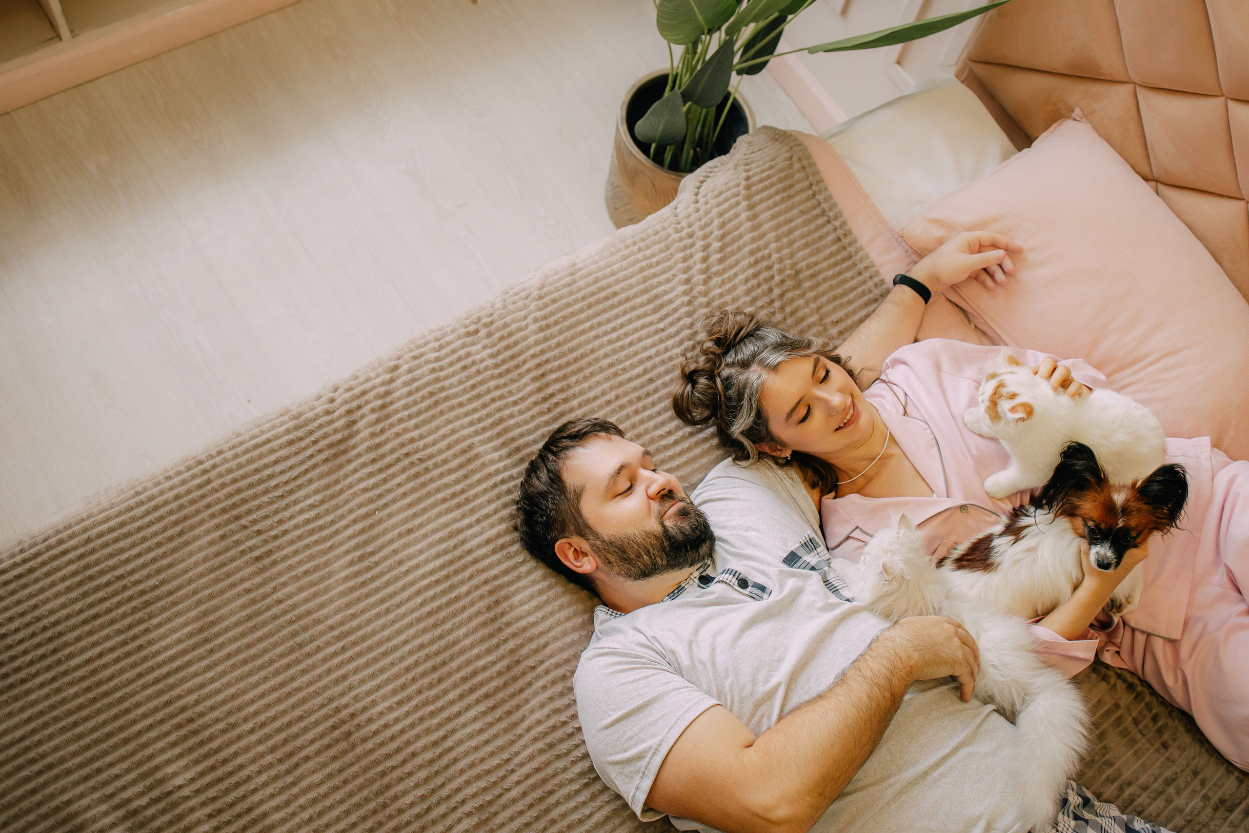 Султан, Мэй Мэй и Шанталь и их семья