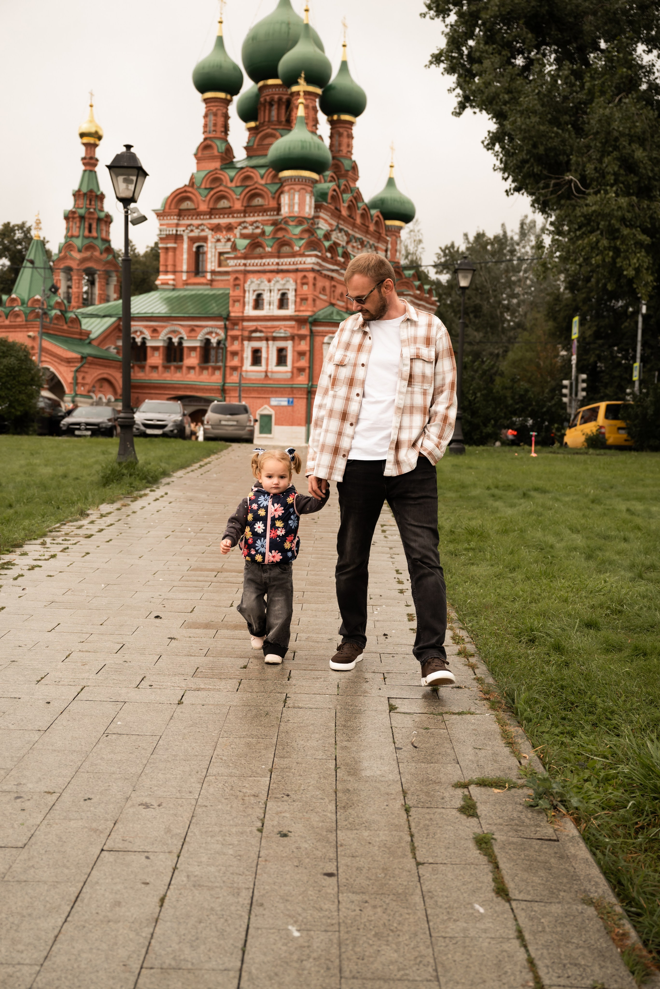 Прогулка у Останкино. Фотограф Ксения Огородова портфолио