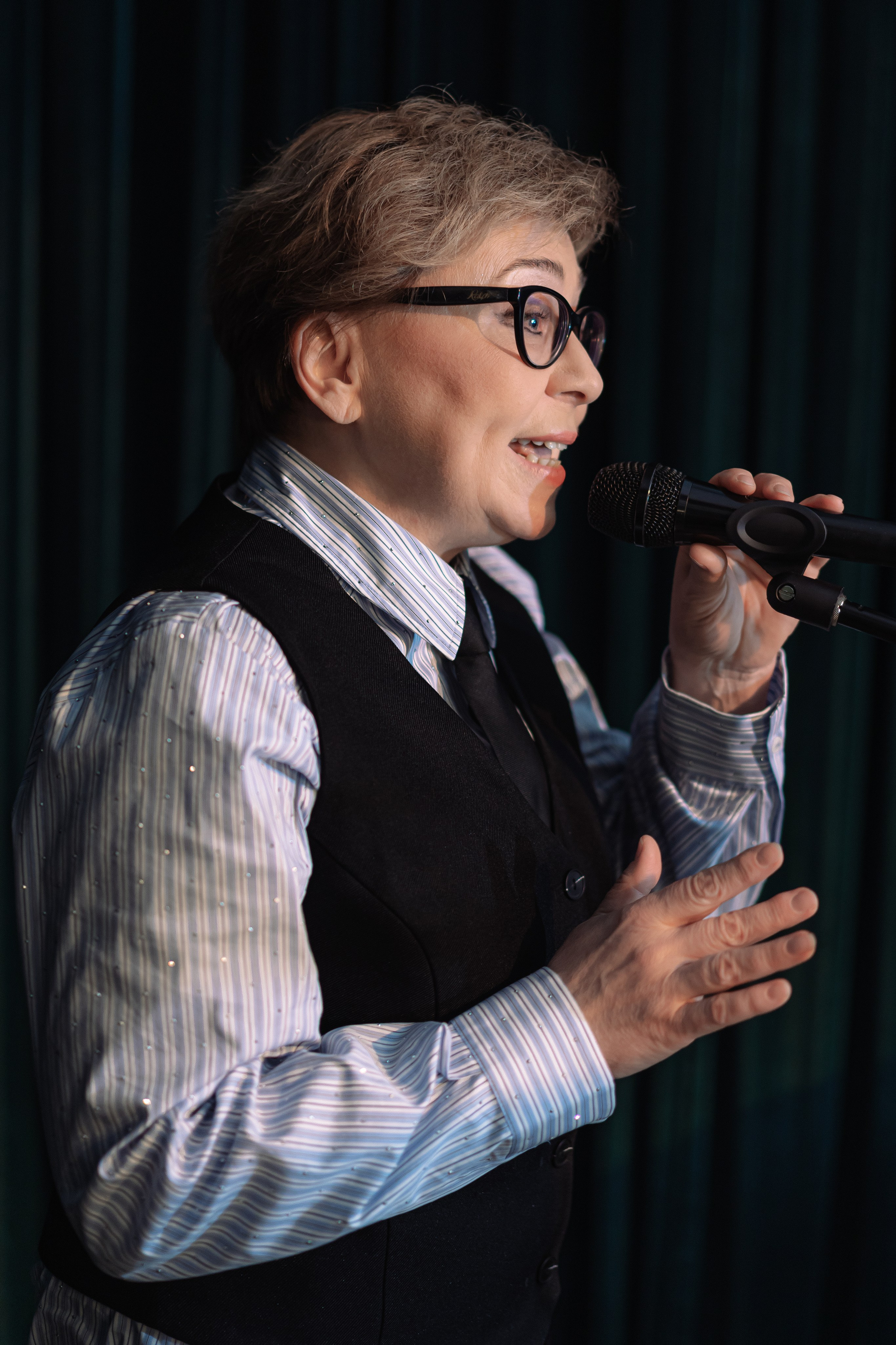 Концерт в В Душе Баре 🎙️ Педагог по вокалу СПб | Екатерина Манаева. Репортажный фотограф в Санкт-Петербурге Никита Лу