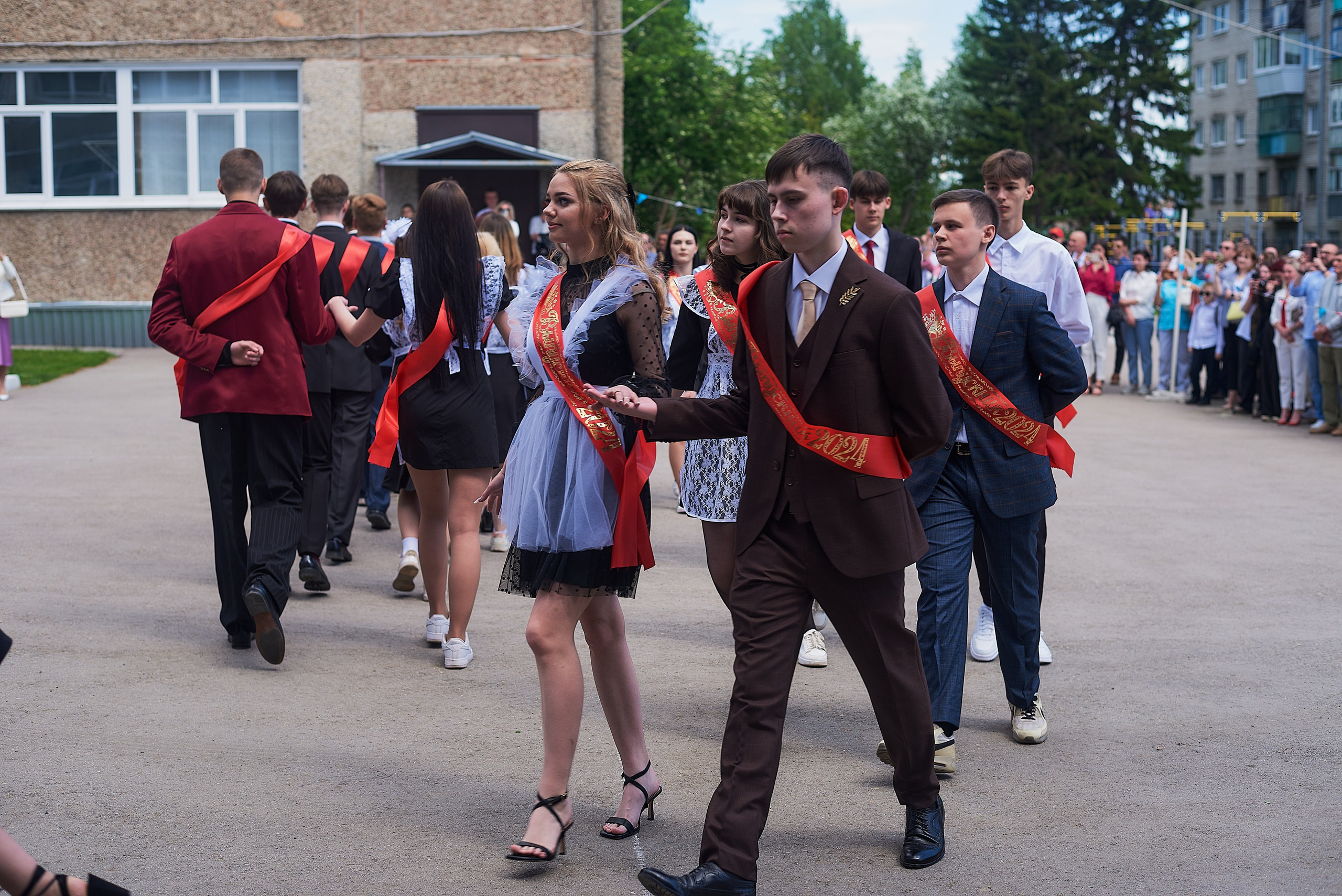 Последний звонок. Фотограф Елена Дука. Контент съемка. Семейная фотография
