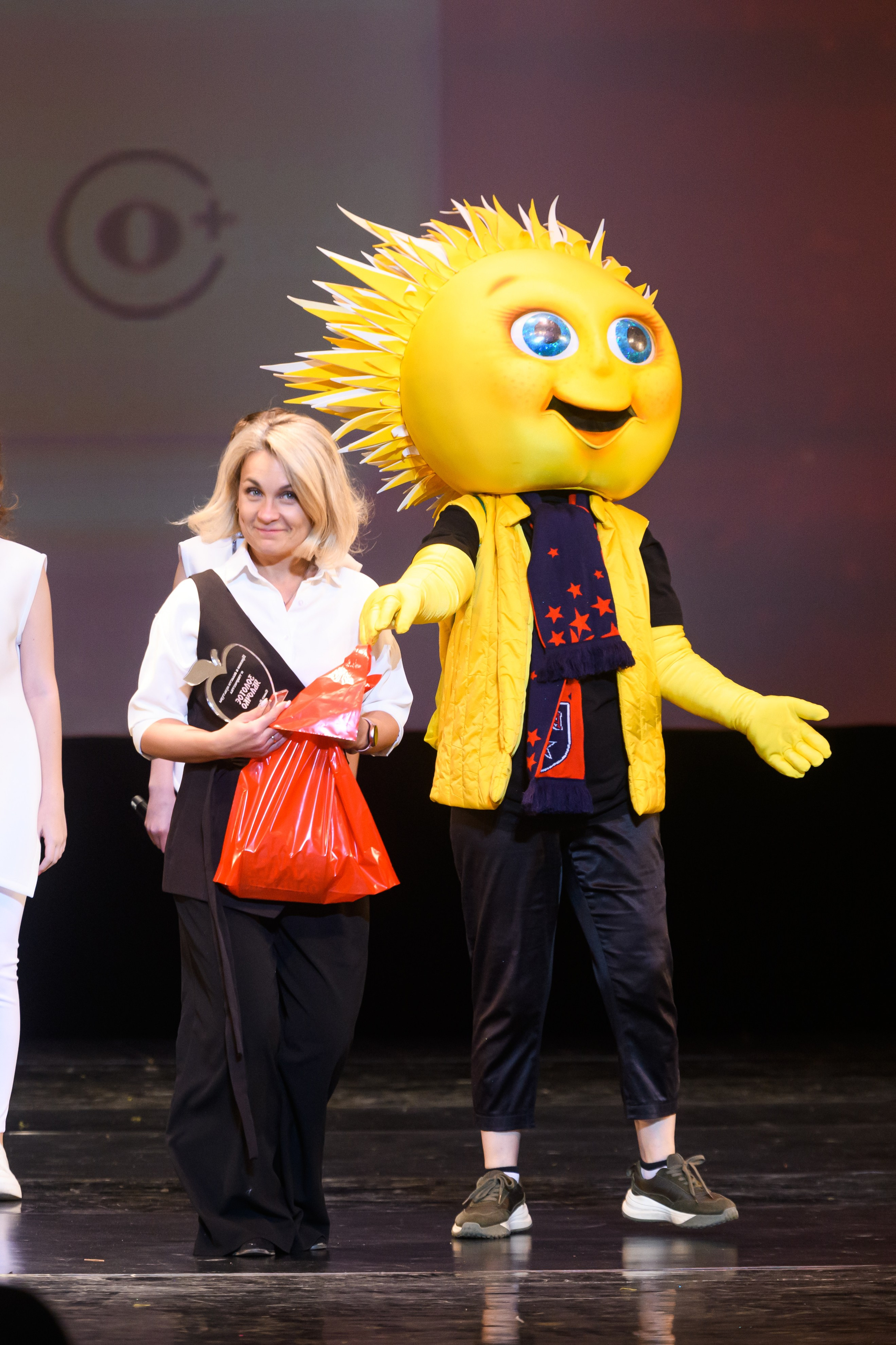 23 апреля, часть 1, БКЗ Октябрьский, г. Санкт-Петербург. Золотое яблочко