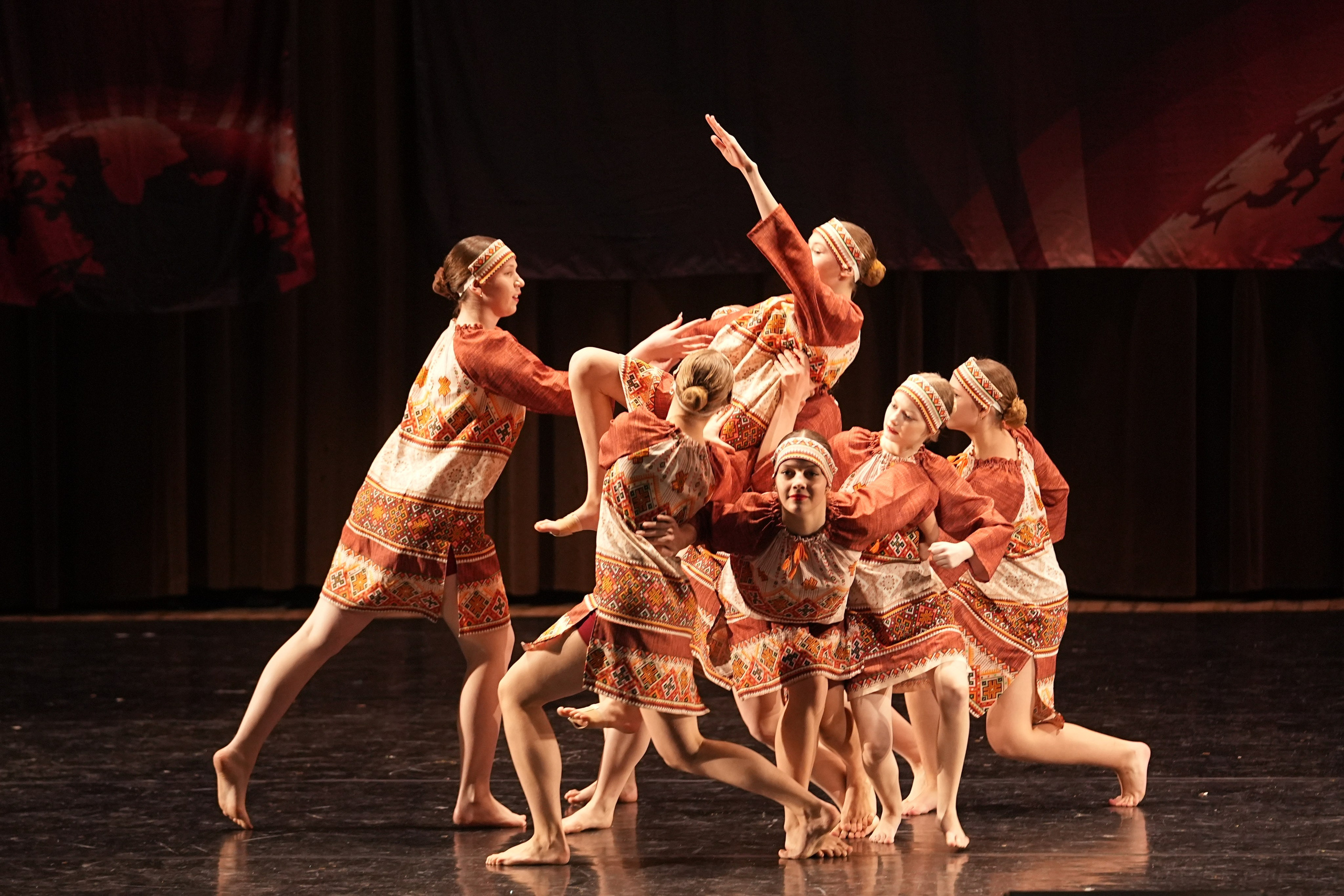 7 декабря, блок 3, г. Москва. Золотое яблочко