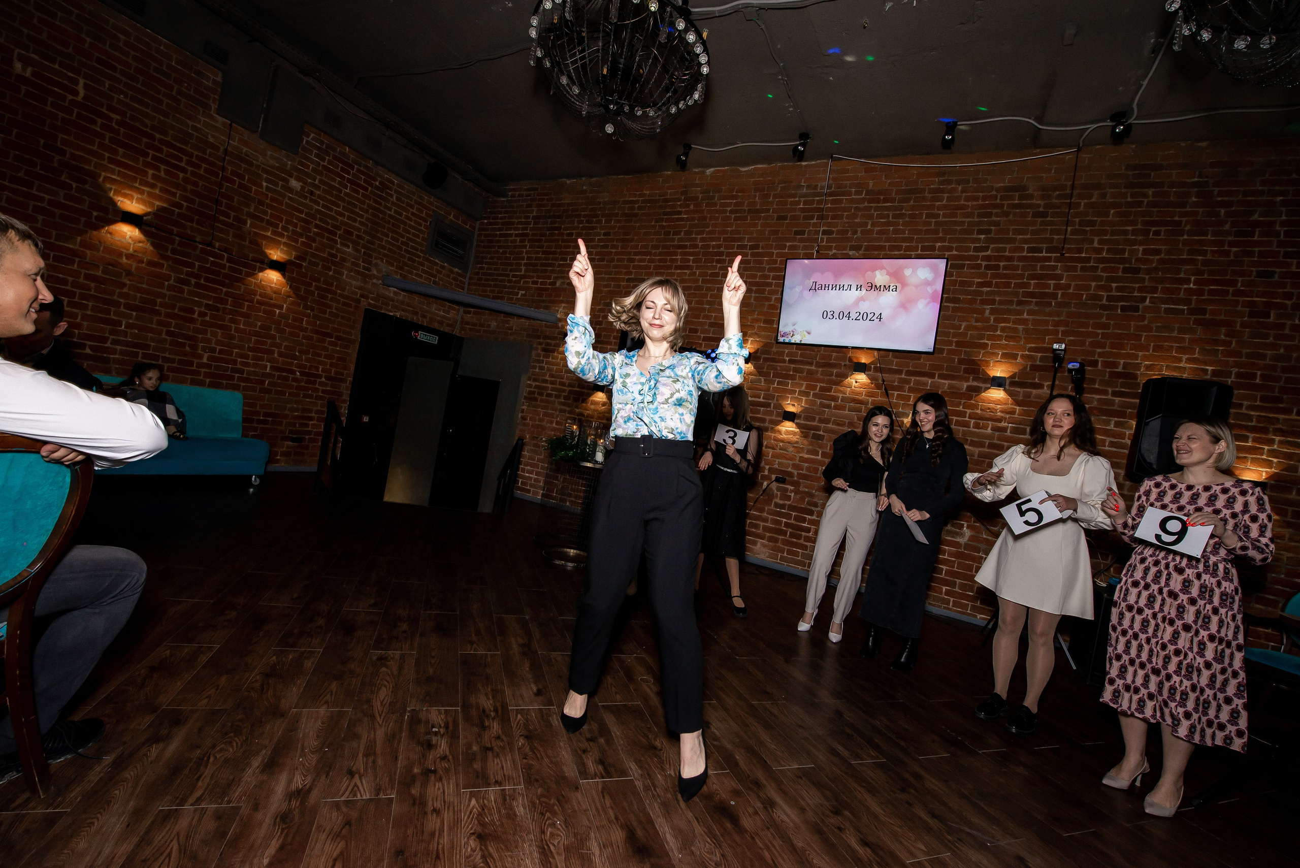 Даниил и Эмма. Свадебный фотограф в Новосибирске. Александра Верхушина