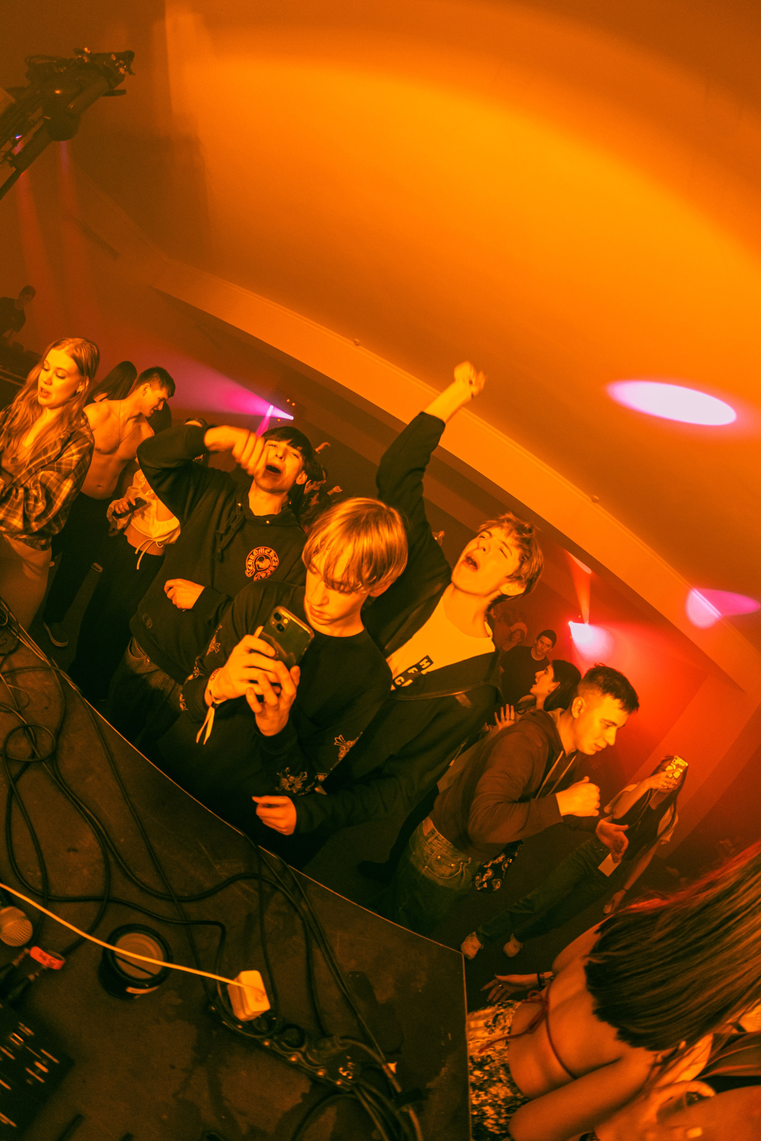 ZHARA TOUR DOMBAY | 2025 | PART1. ZHARA CREW