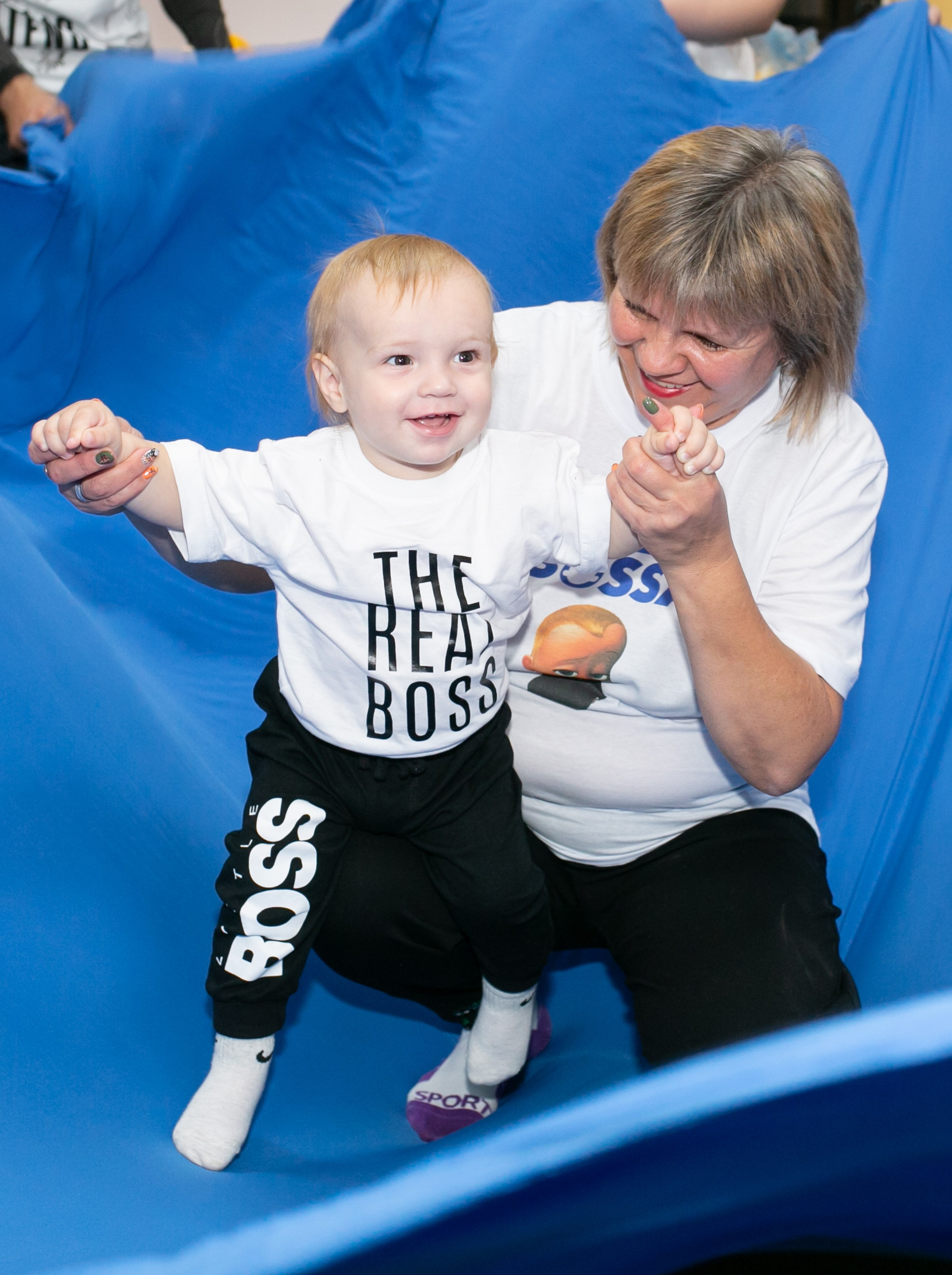 Белый кролик. Пикачу. Фотограф новорожденных и семейный фотограф НСО г. Бердск Марина Львова