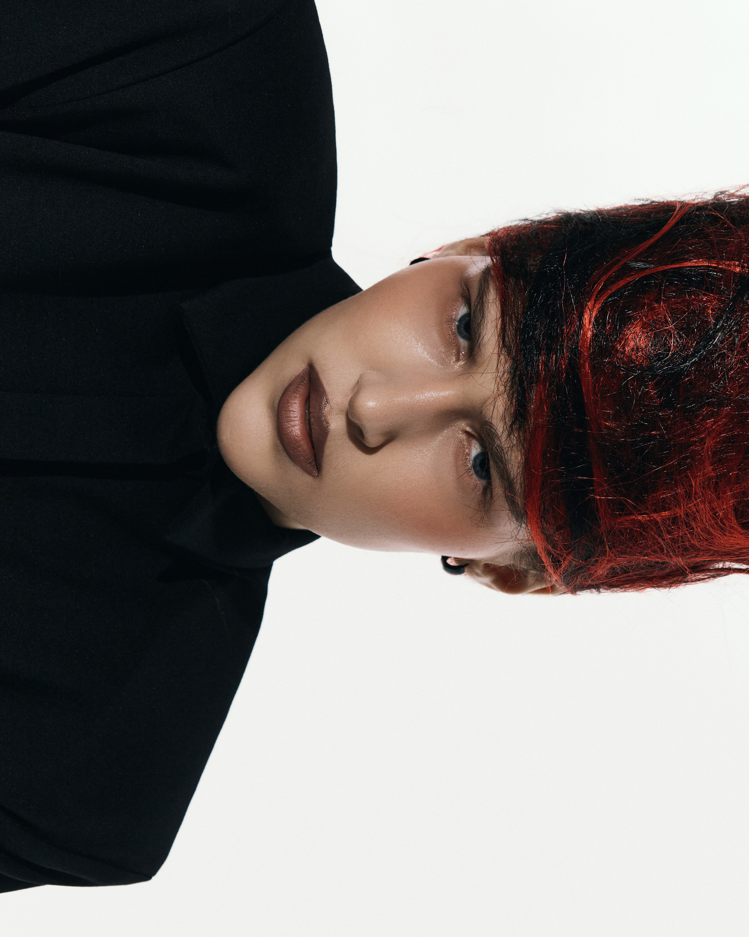 Светла. Студийный фотограф в Москве Илья Сухов