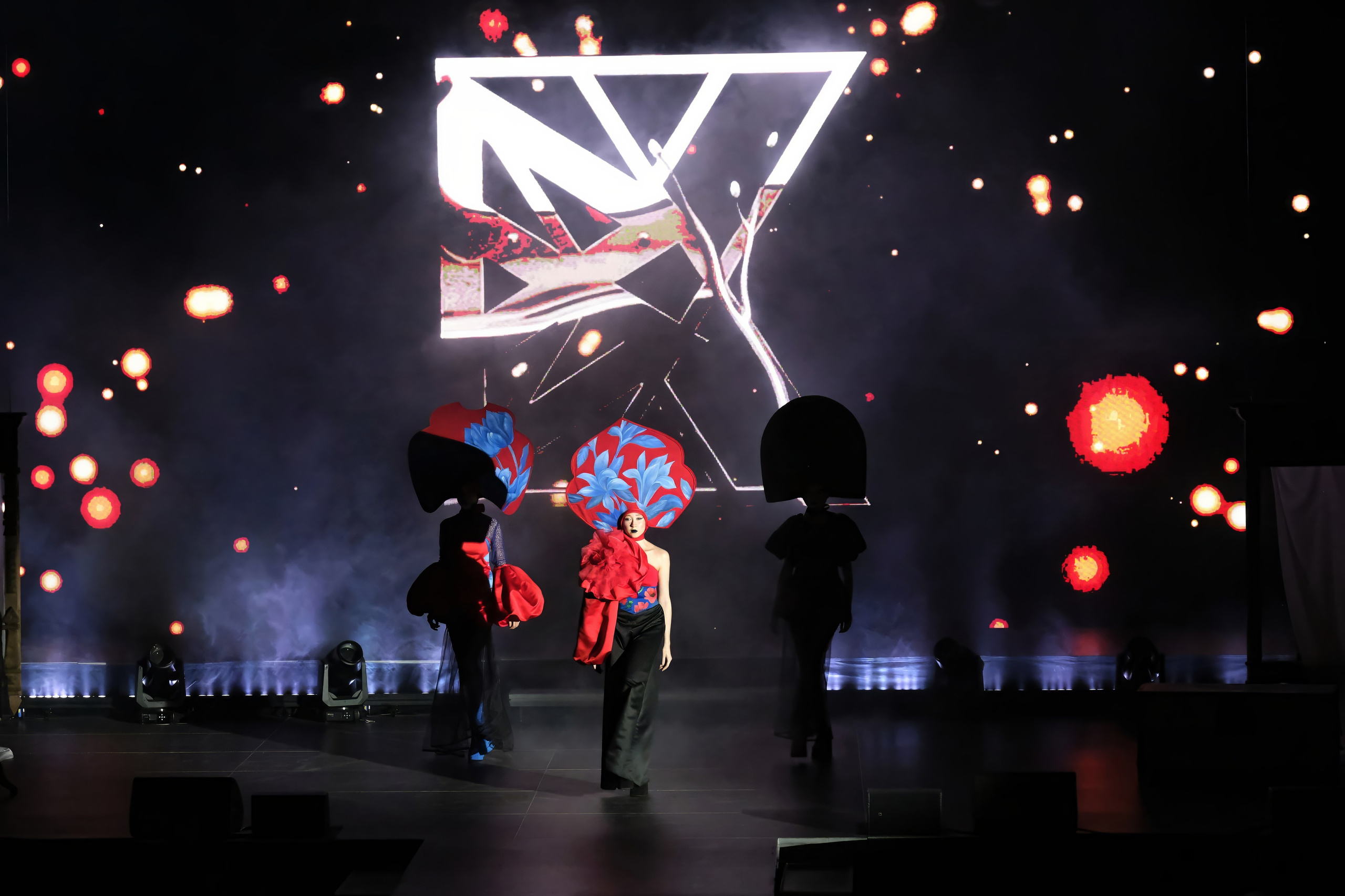 Подиумный спектакль «Стиль Надежды». Добро пожаловать в студию «Цифровой скульптор»  где искусство встречается с технологиями!