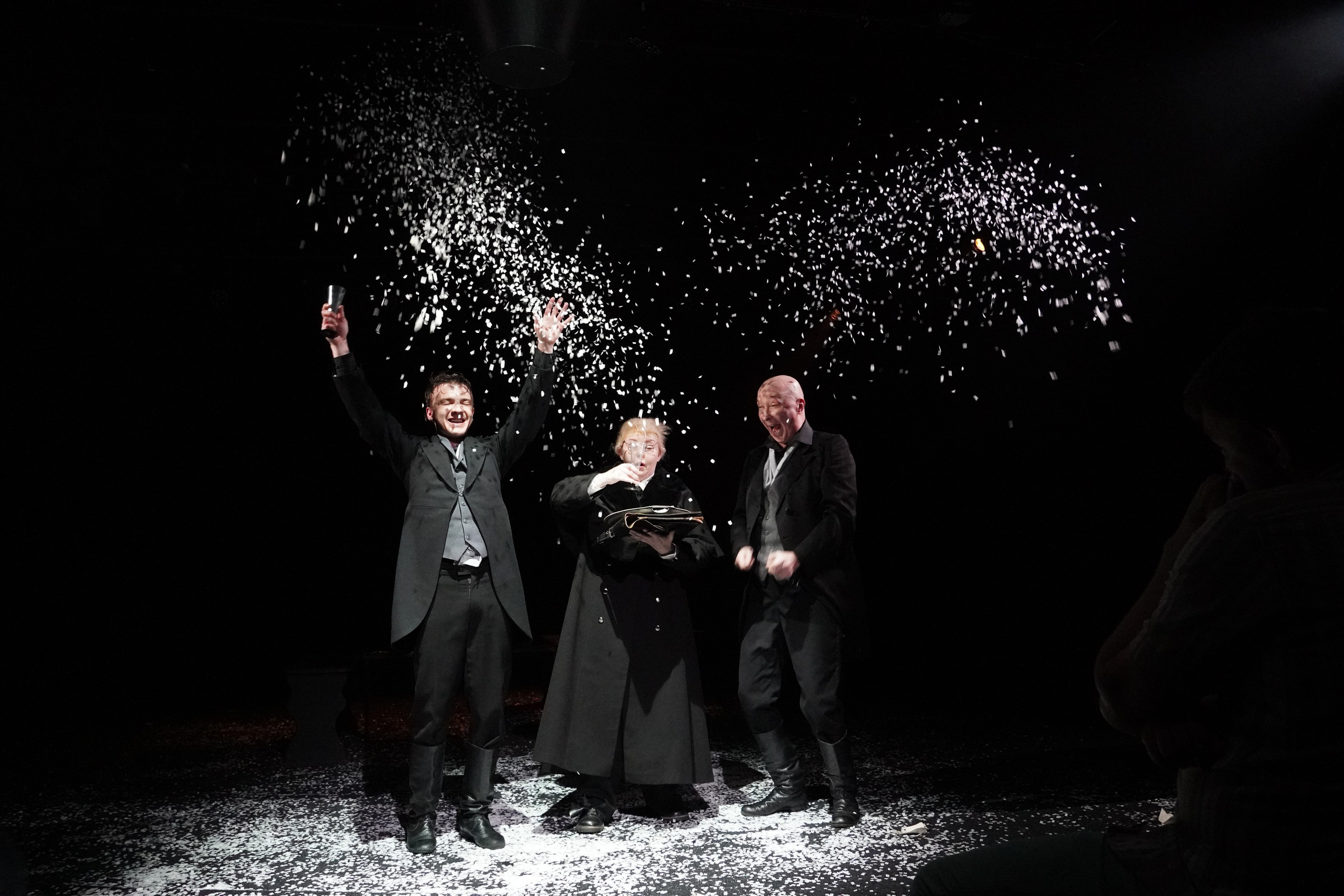 Спектакль «Метель, шинель в портфель». Фотохудожник Татьяна Бойцова