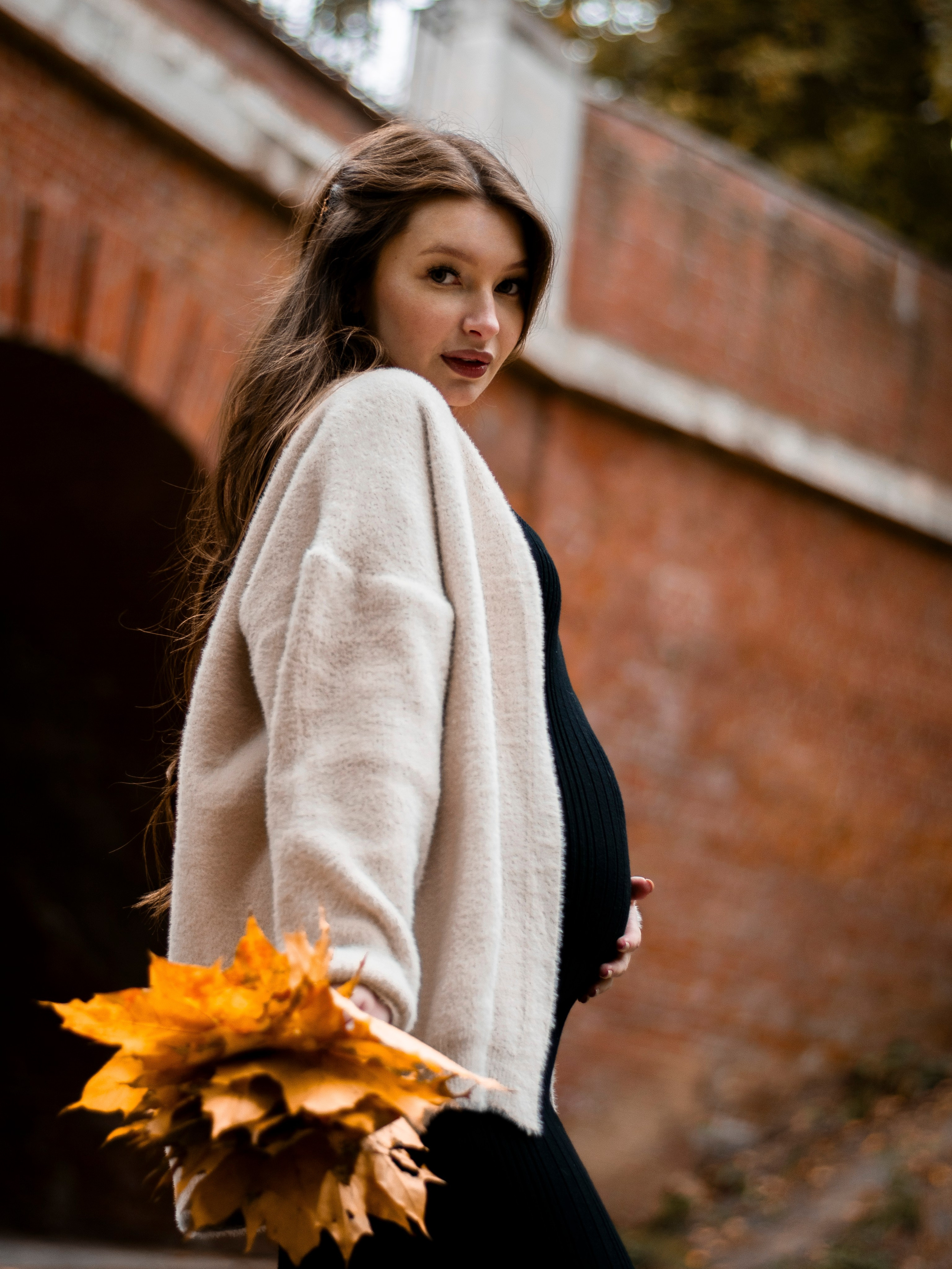 In the Autumn Garden. Портретный фотограф Москва Белогорцев Сергей