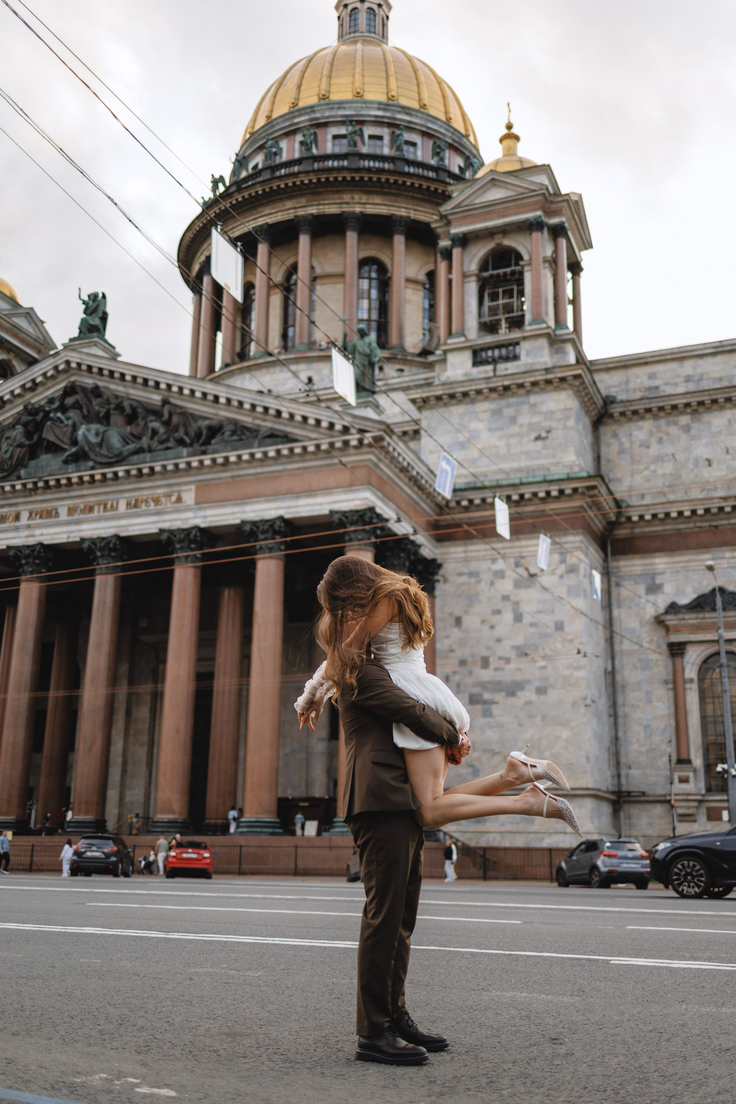 Руслан и Виолетта — Исаакий, Зимняя канавка. Боженова Елена фотограф Санкт-Петербург