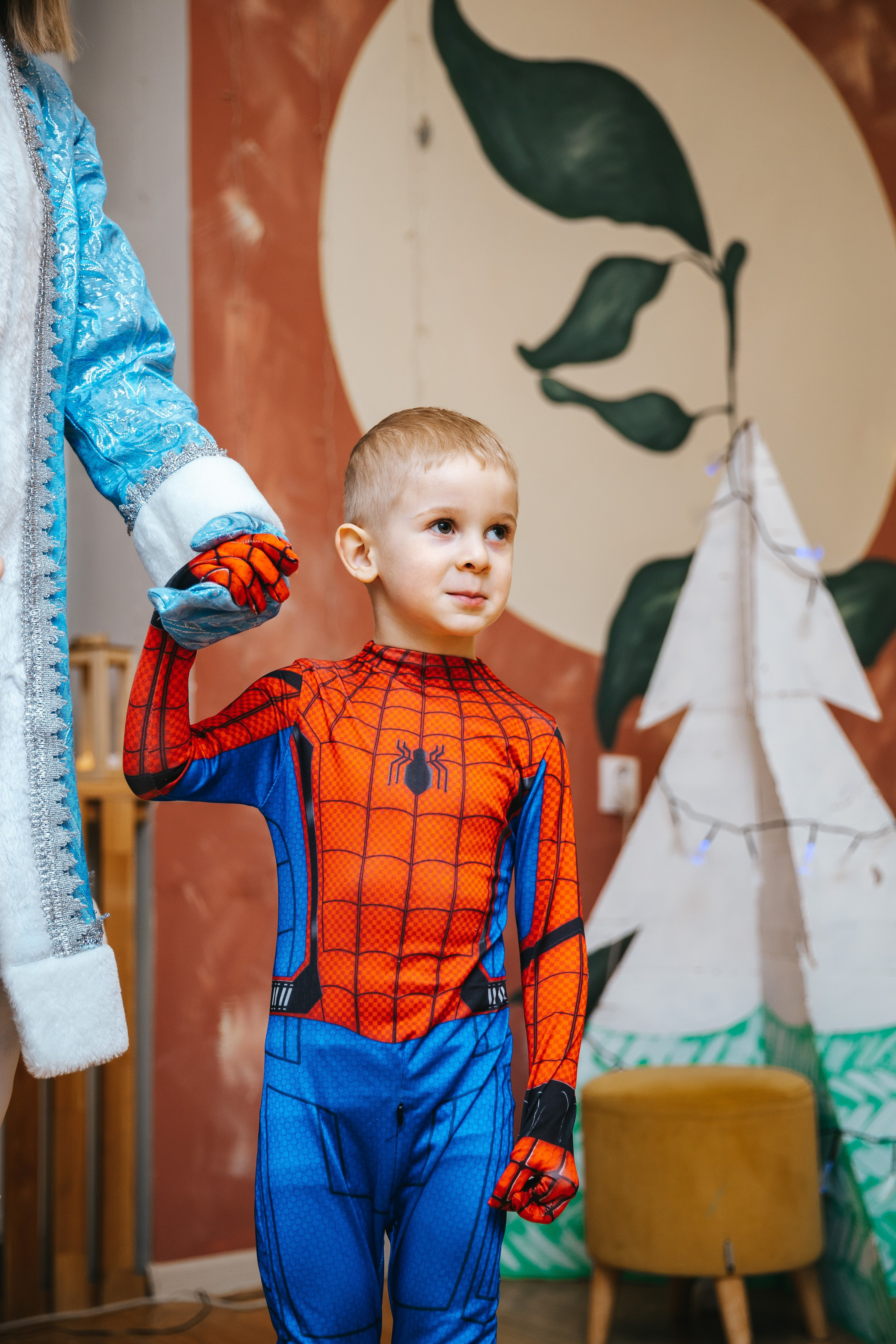 Новогодний утренник в Монтессори-садике. Семейный lifestyle фотограф в Санкт-Петербурге Людмила Пахомова