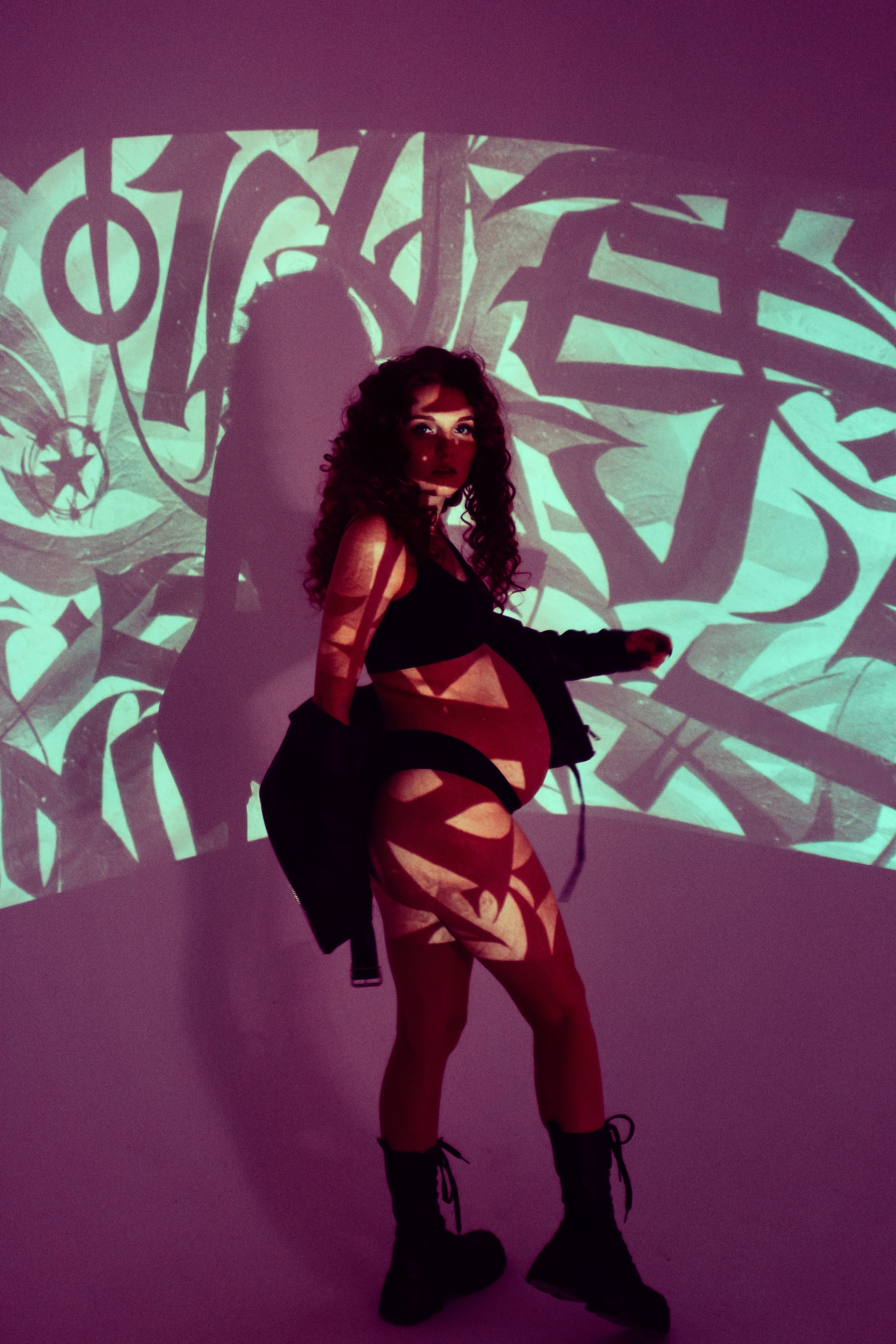 Стильная фотосессия беременной Вероники. Фотограф в Крыму | Виктория Нотевская