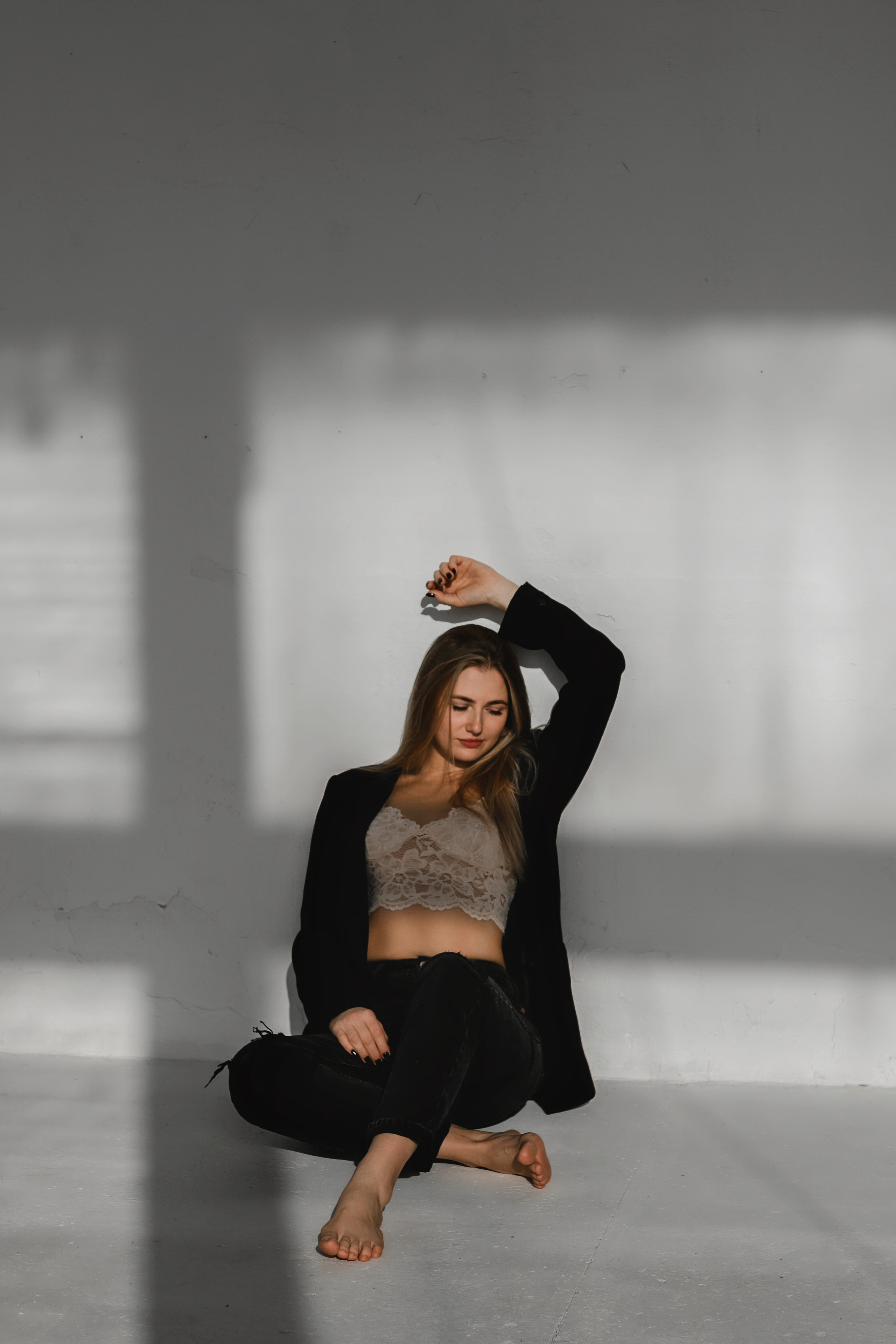 Съемка Насти в солнечной студии. Фотограф в Крыму | Виктория Нотевская