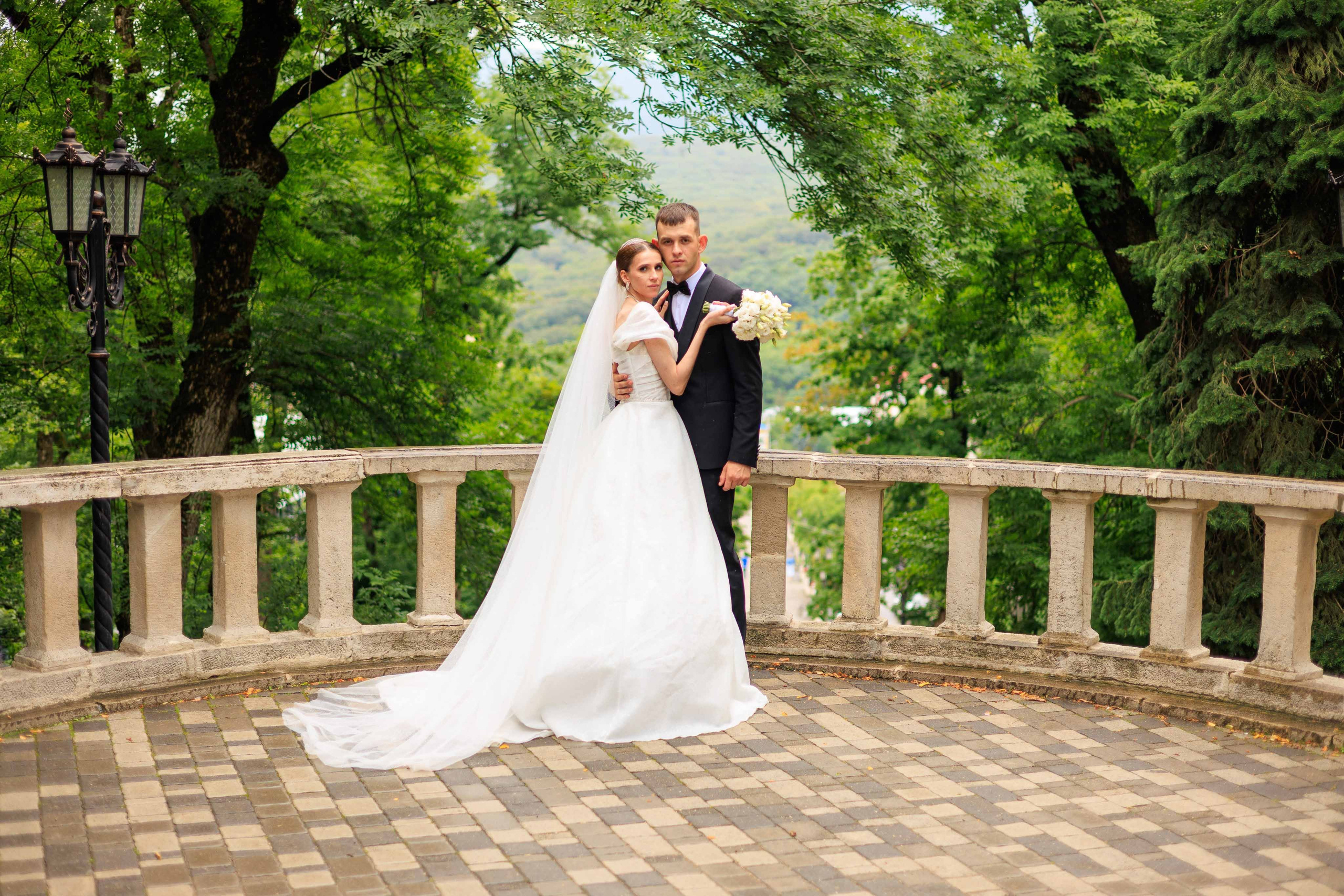 Свадебный фотограф Железноводск - лучшие фото в Курортном парке.