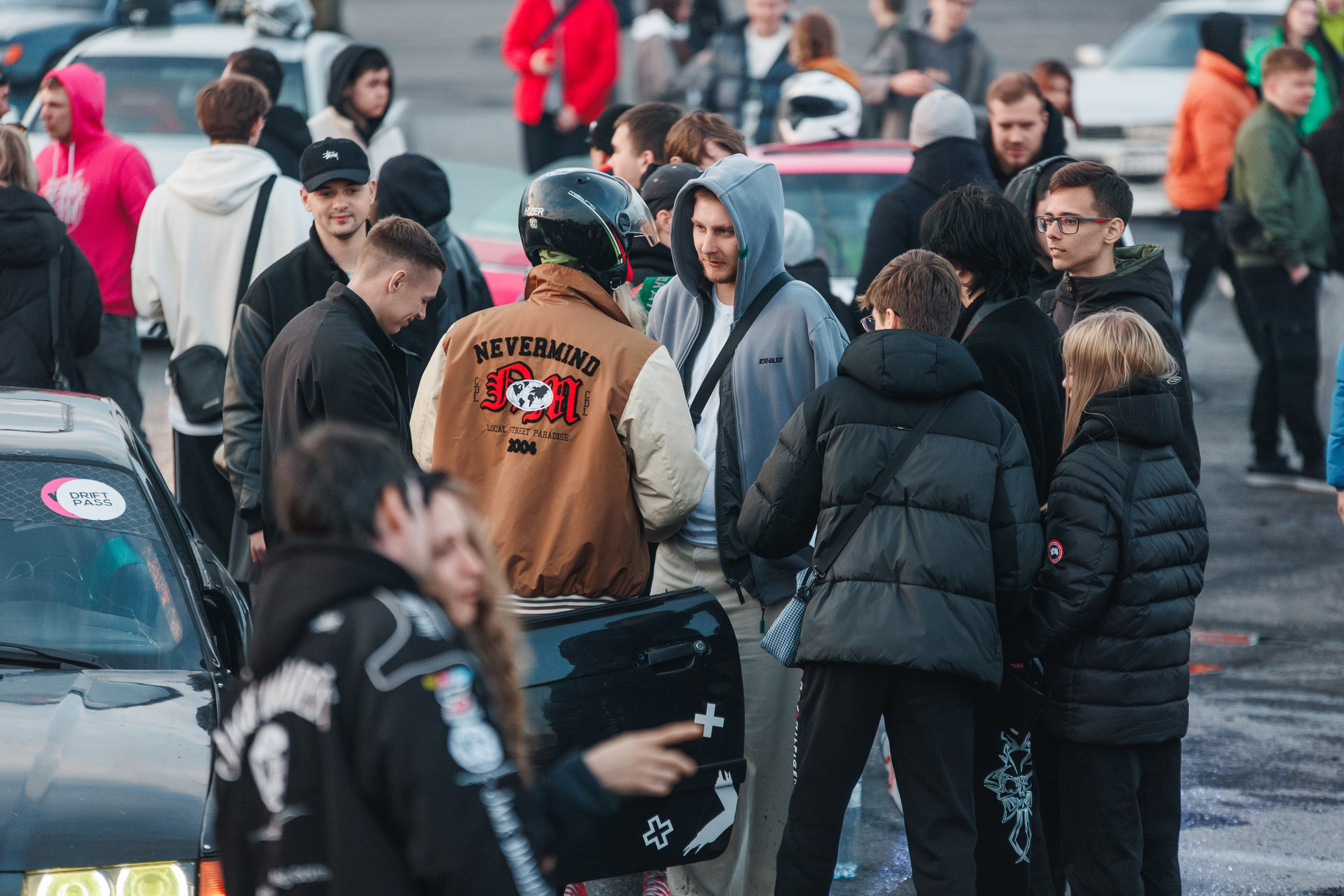 Выставка и дрифт машин. Репортажный фотограф. Москва. Алина Ланская