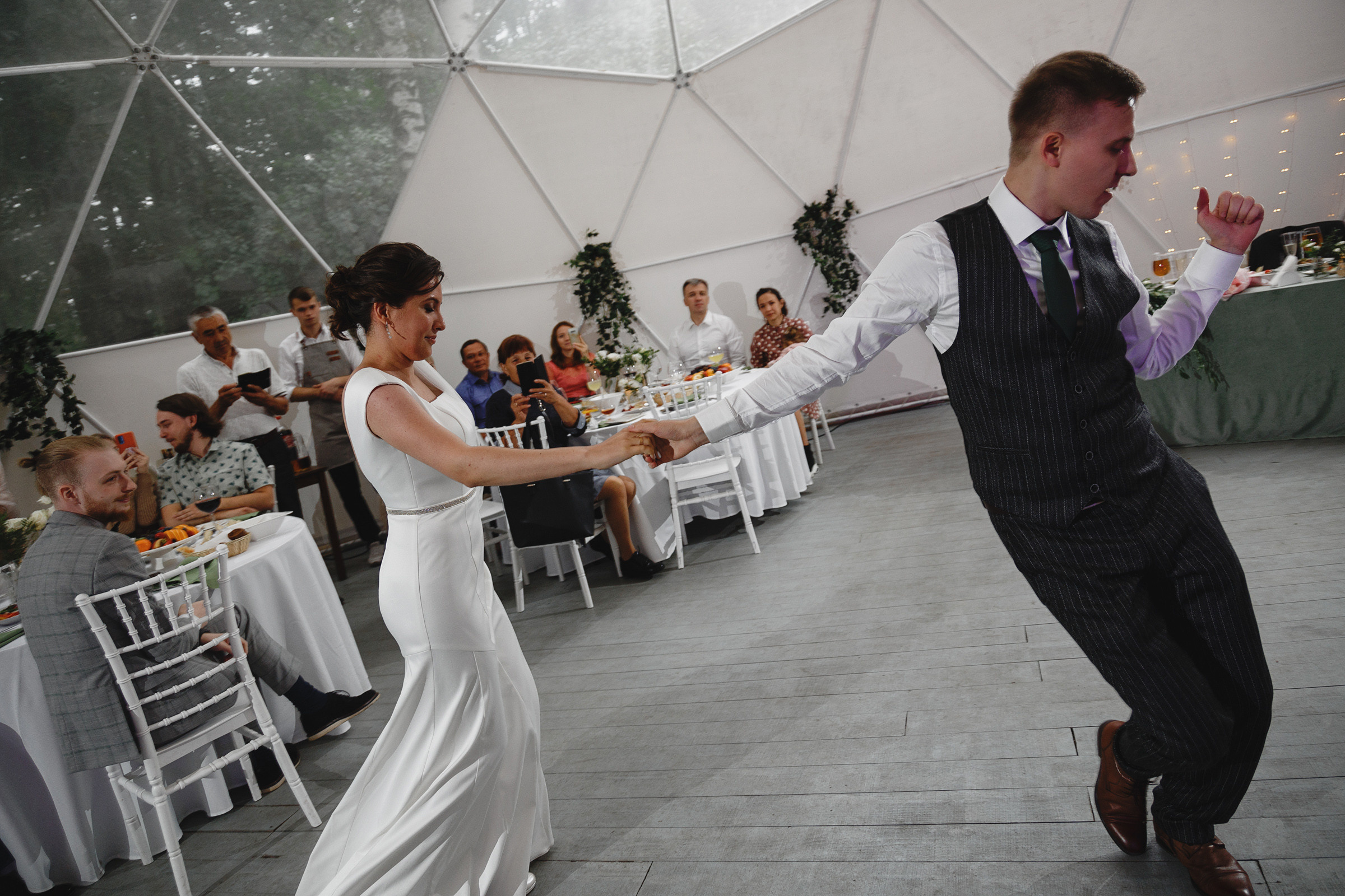 Василий и Виктория. Свадебный фотограф и видеограф Дмитрий Горяченков