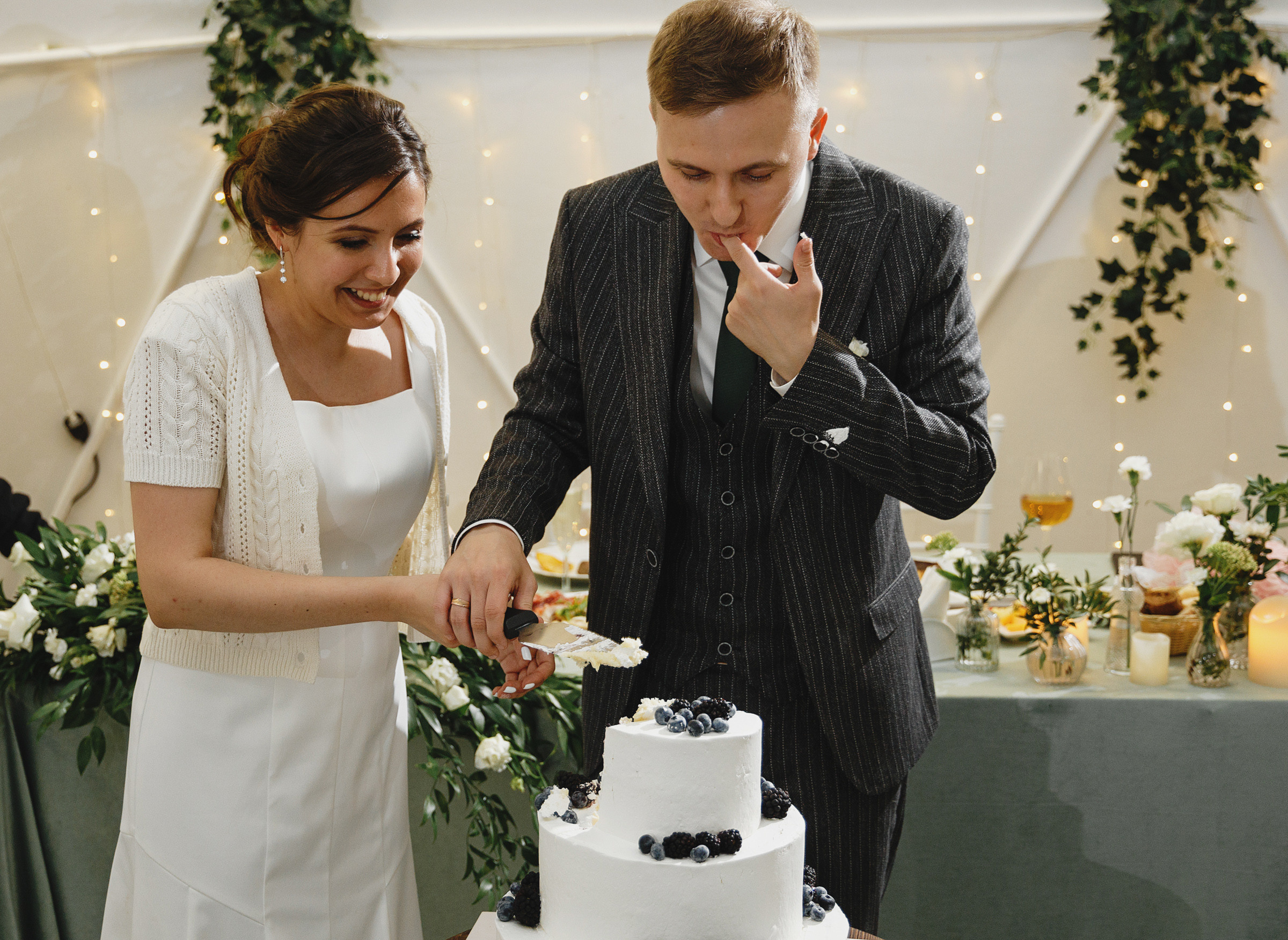 Василий и Виктория. Свадебный фотограф и видеограф Дмитрий Горяченков