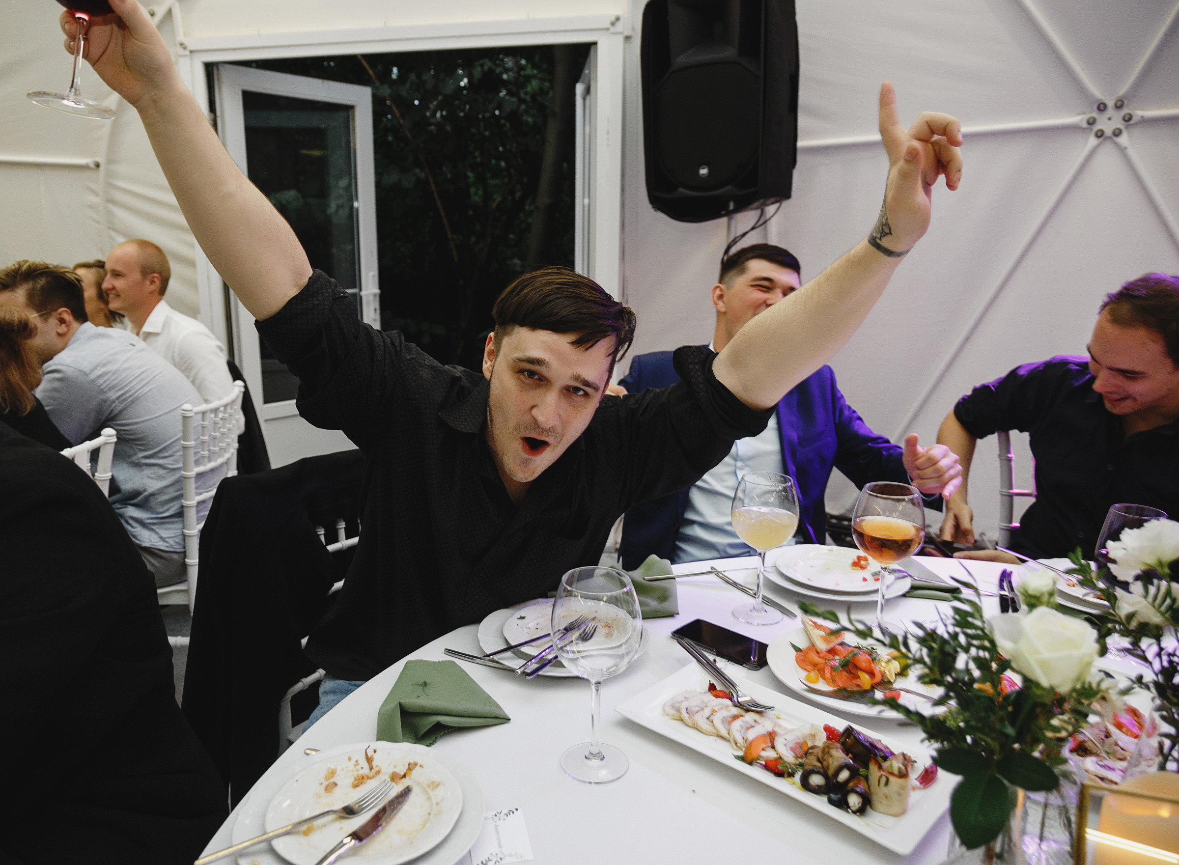 Василий и Виктория. Свадебный фотограф и видеограф Дмитрий Горяченков