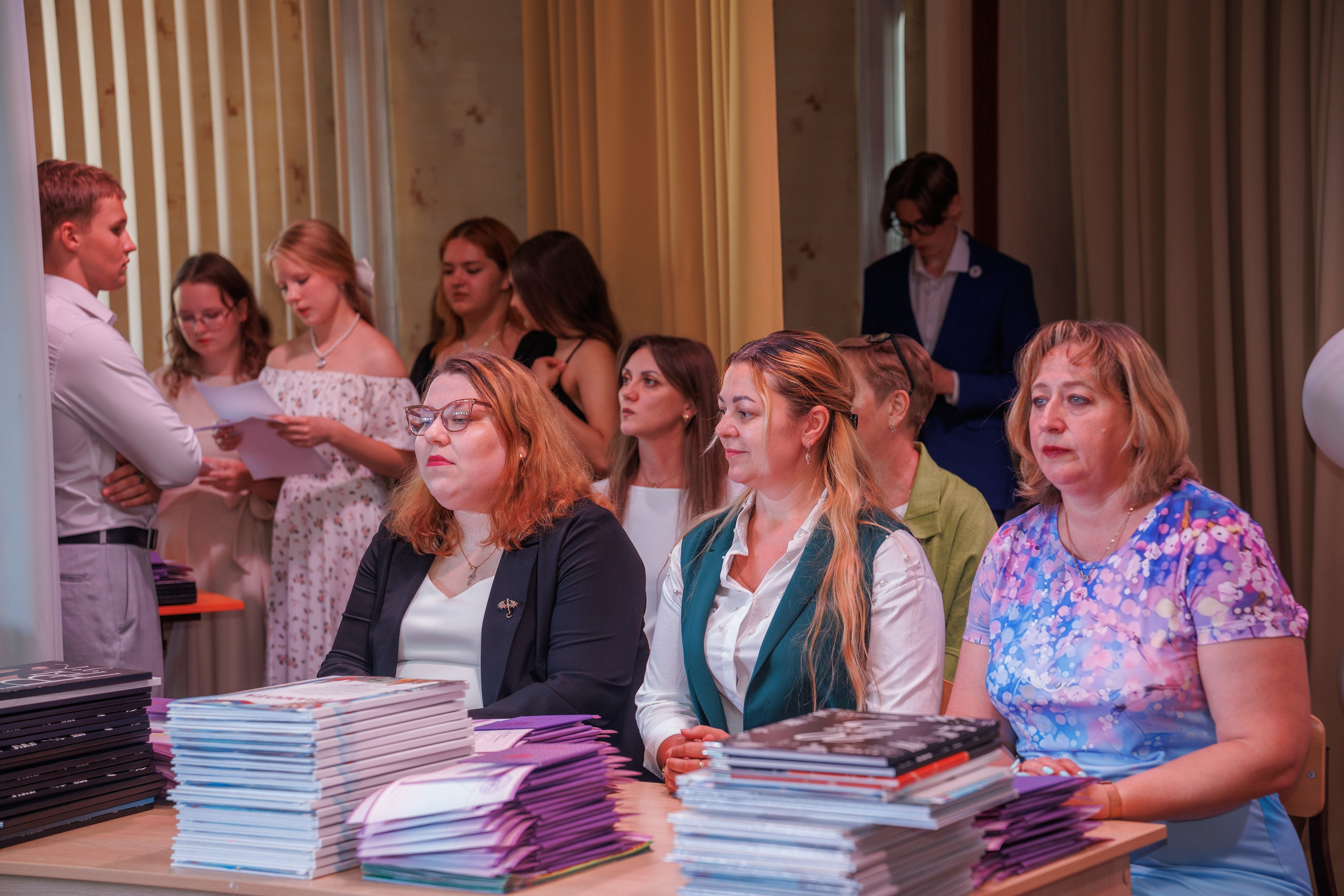 Вручение аттестатов. Свадебный и семейный фотограф в Новосибирске Ирина Дорошкова