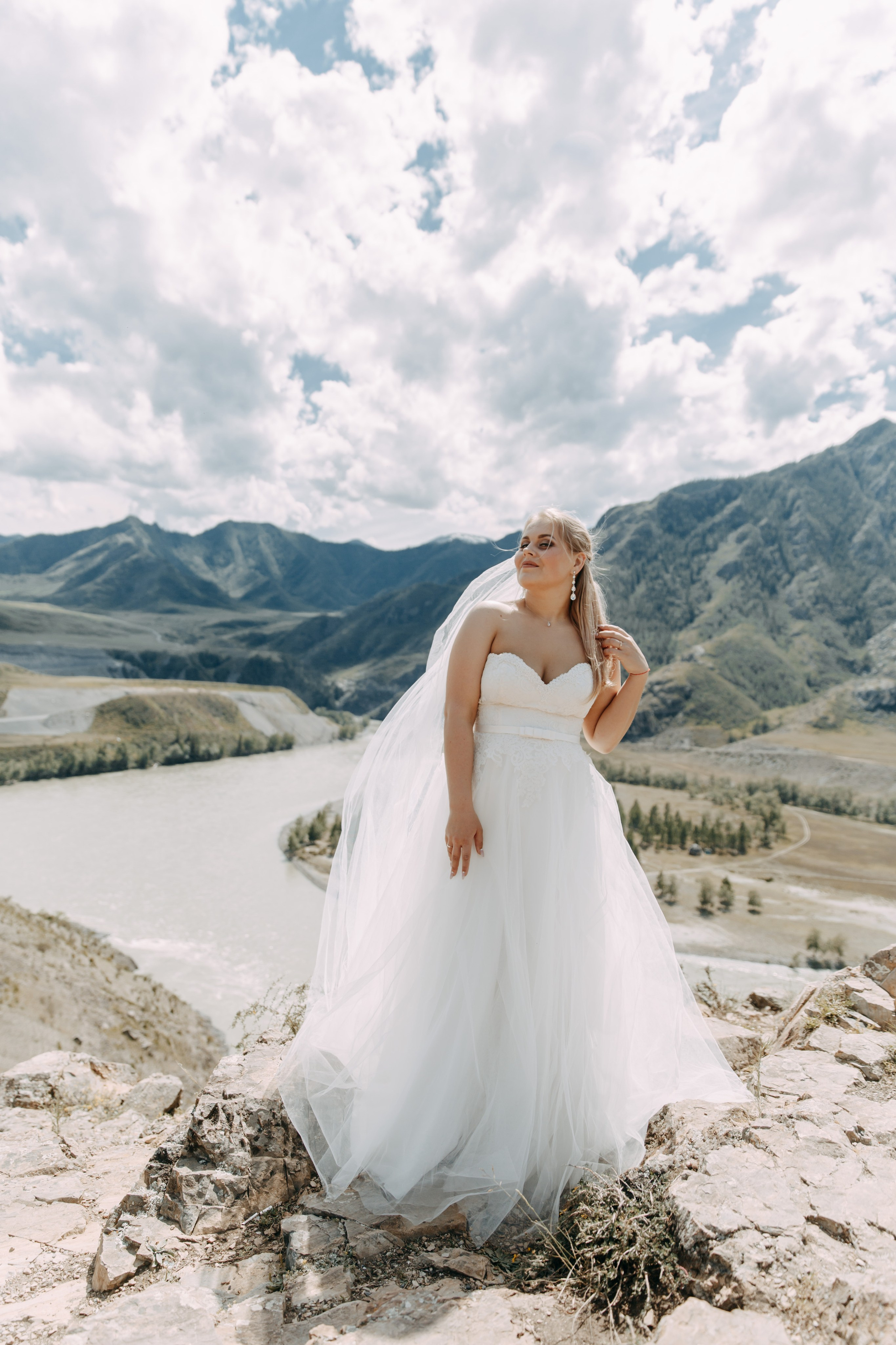 «Мы только что расписались и едем в свадебное путешествие. Будем в Ине». Фотограф Любовь Щербинина