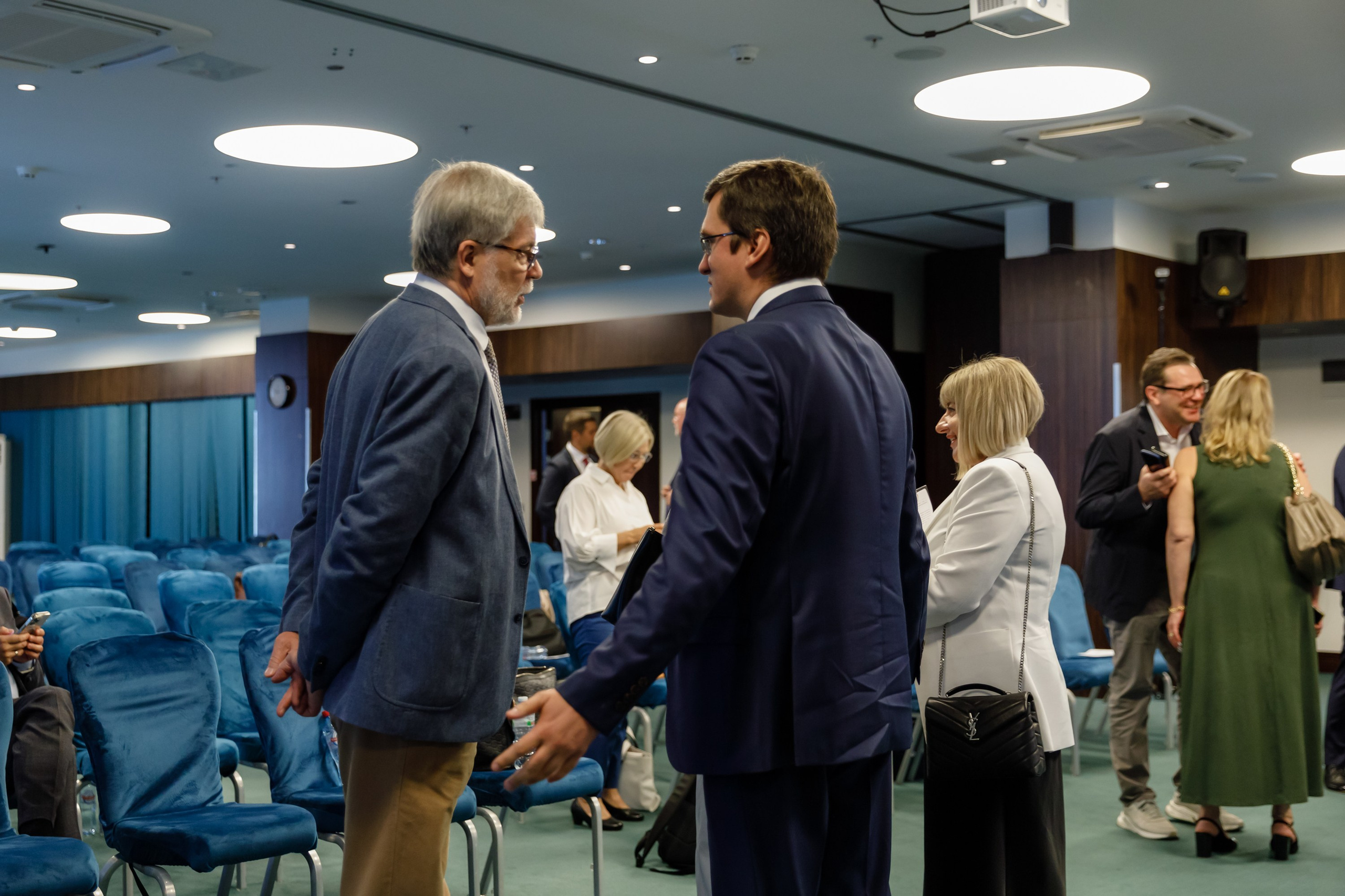 Конференция. COSMOS. Свадебный фотограф в Ярославле Анастасия Архипова